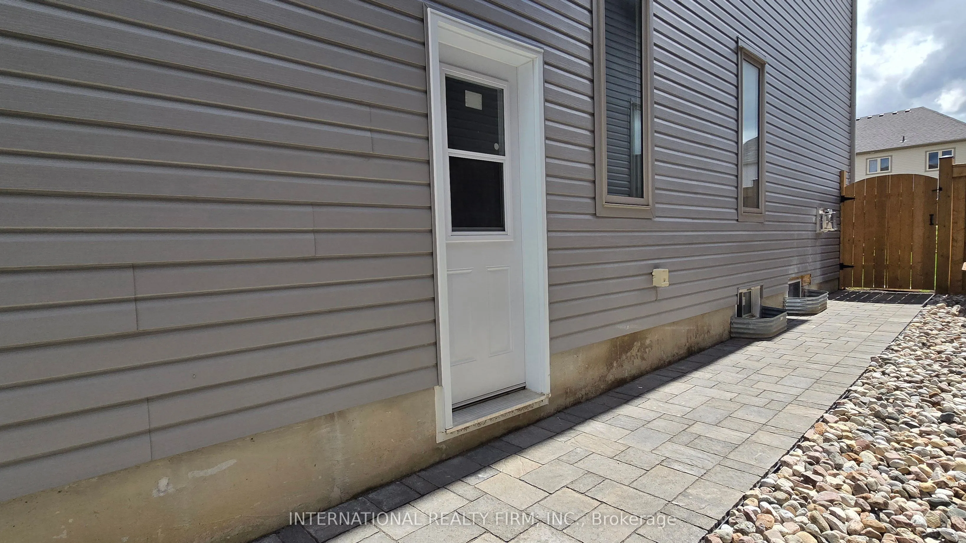 21-B Hancock Crescent, #Basement