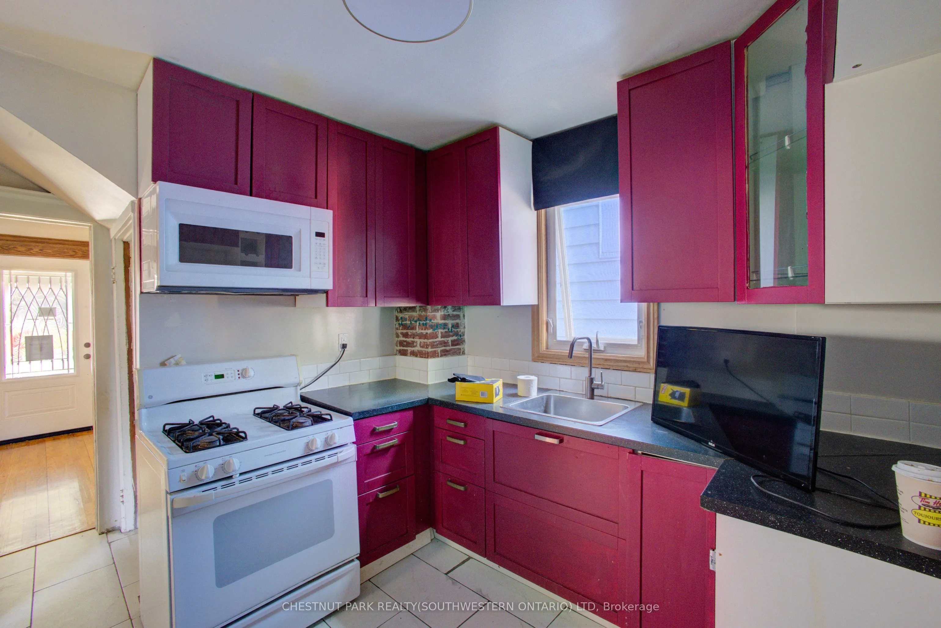 876 Hall Avenue