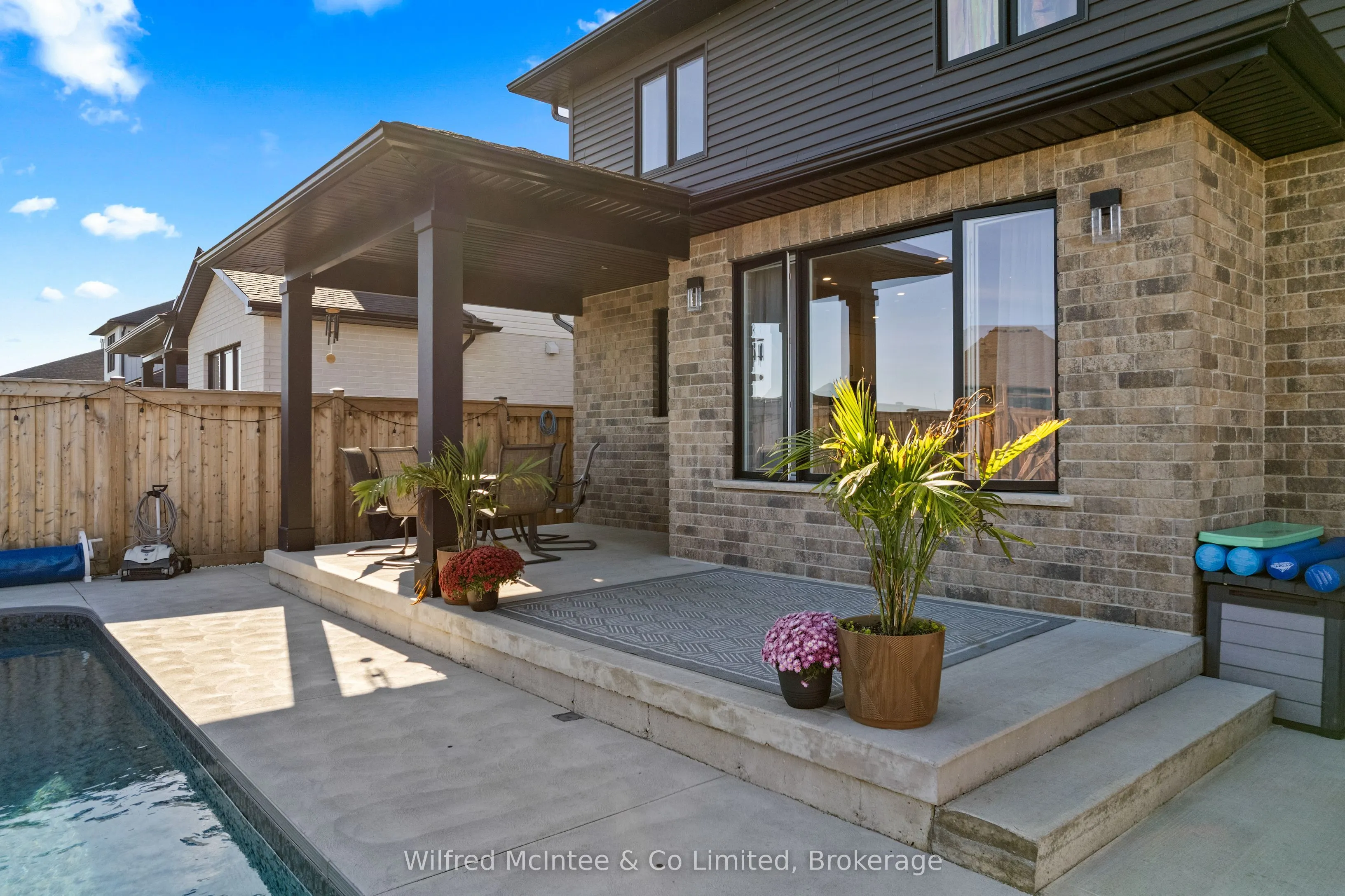 335 Devonshire Road