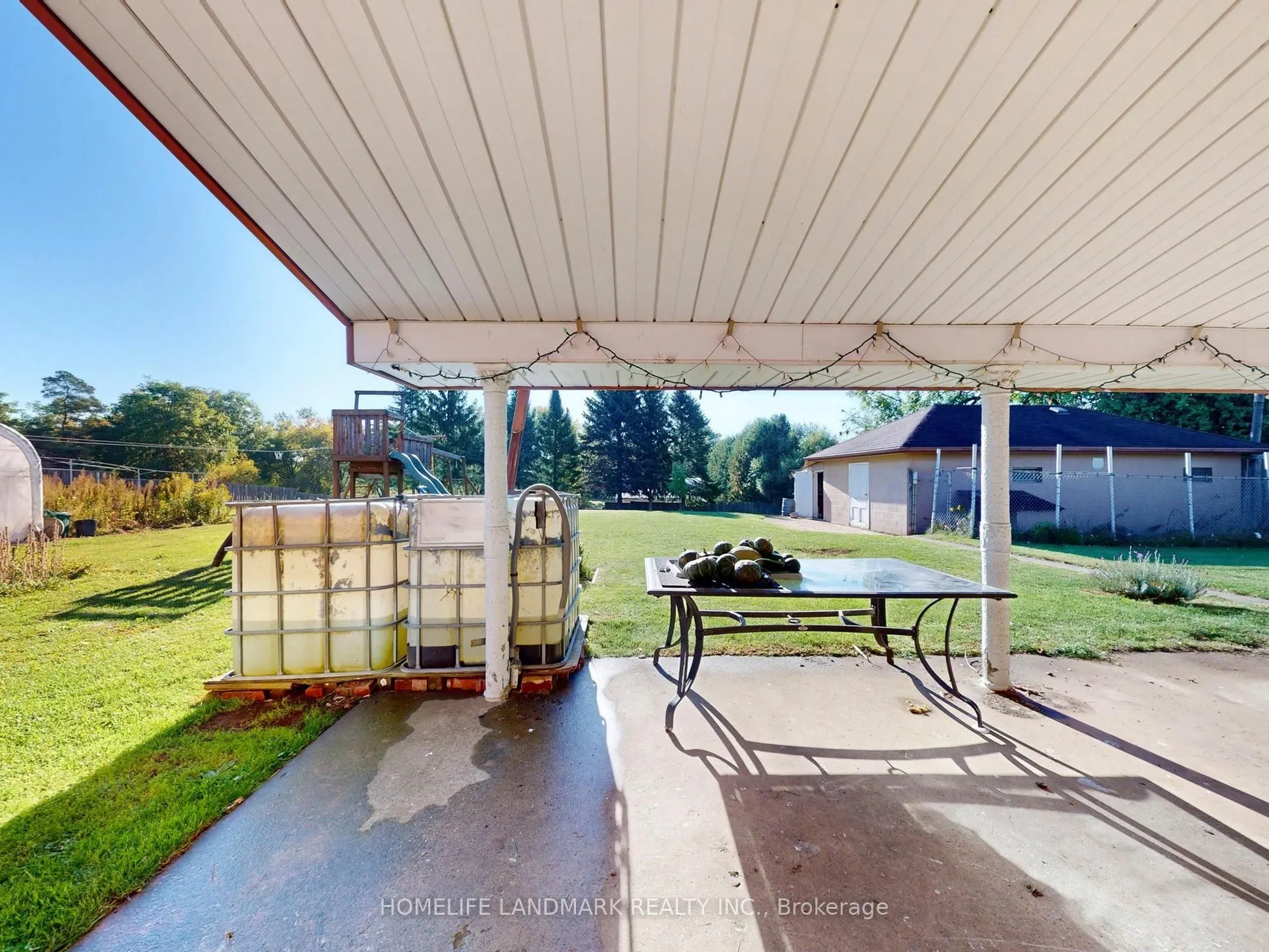 7897 Hwy 7 Road