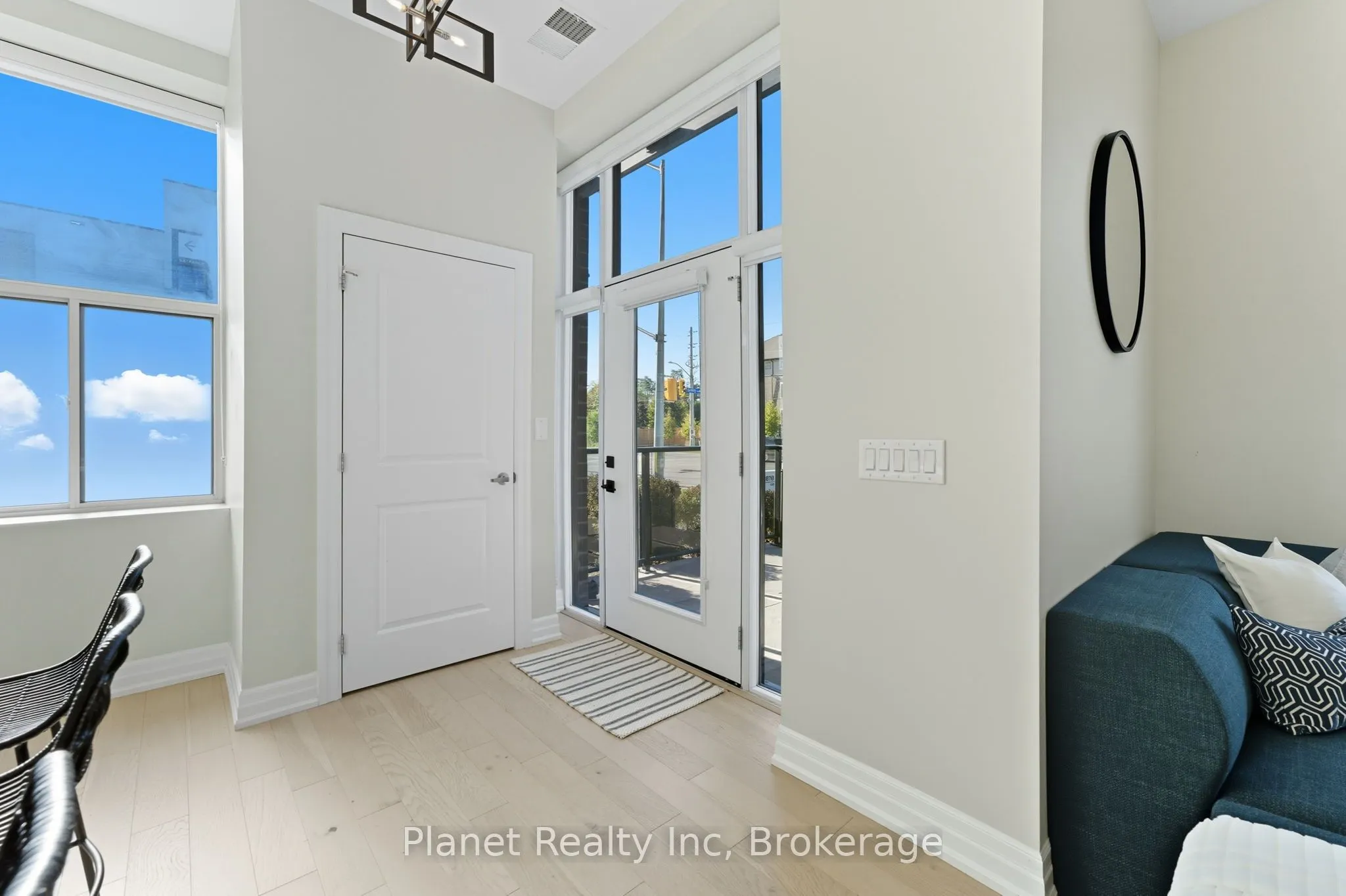 1878 Gordon Street, #103