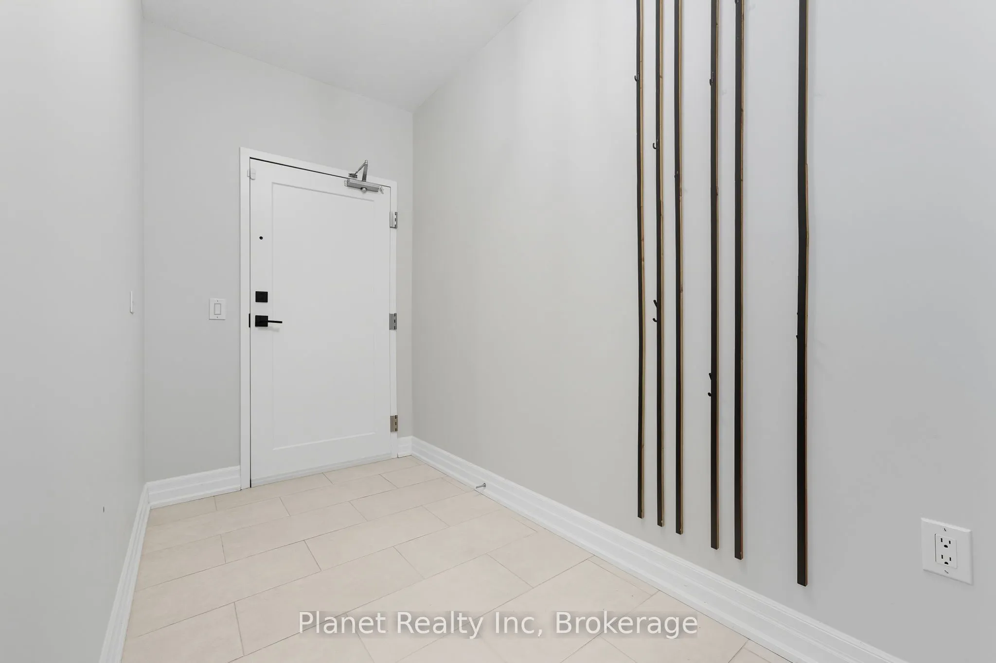 1878 Gordon Street, #103
