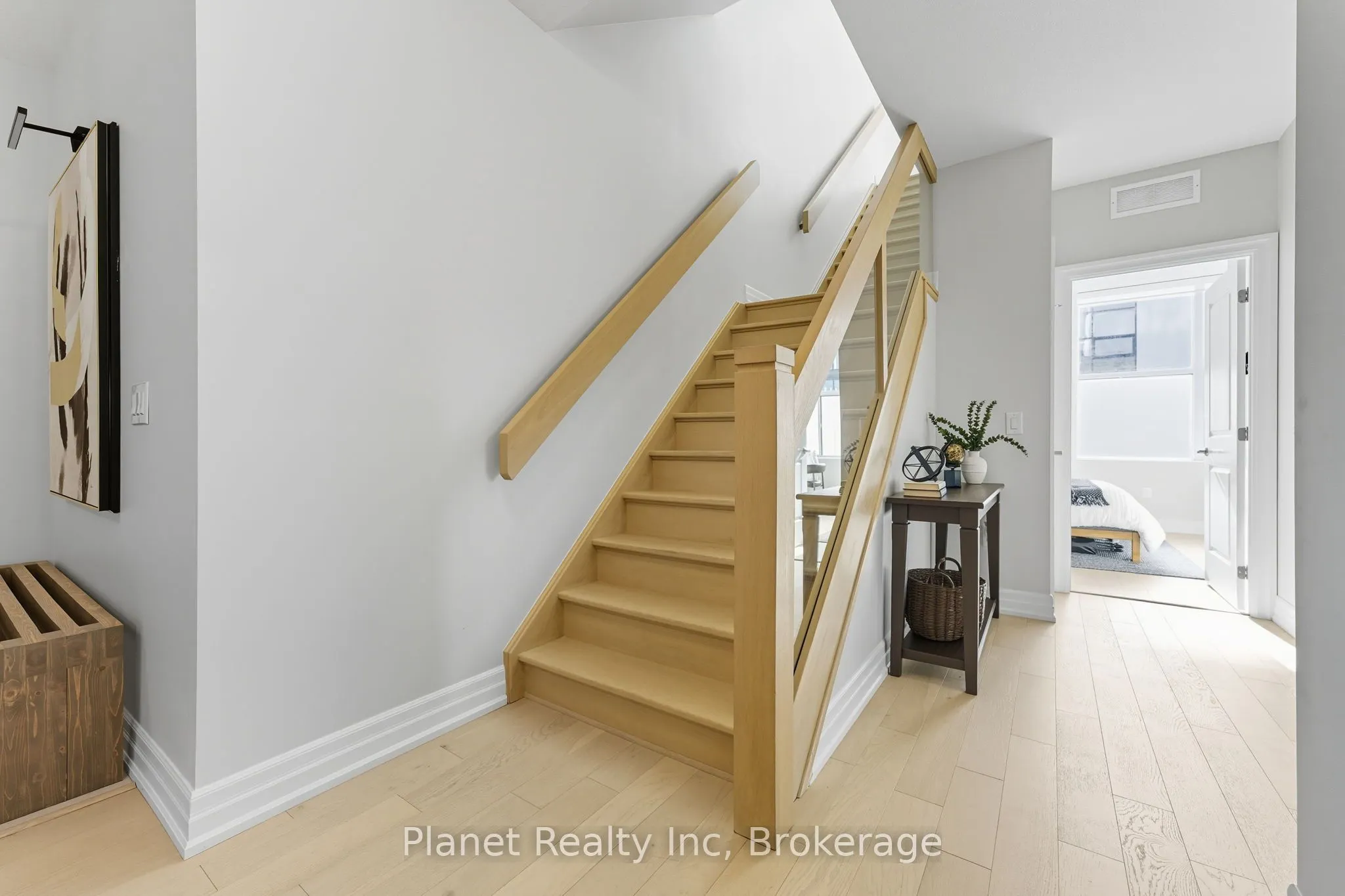 1878 Gordon Street, #103