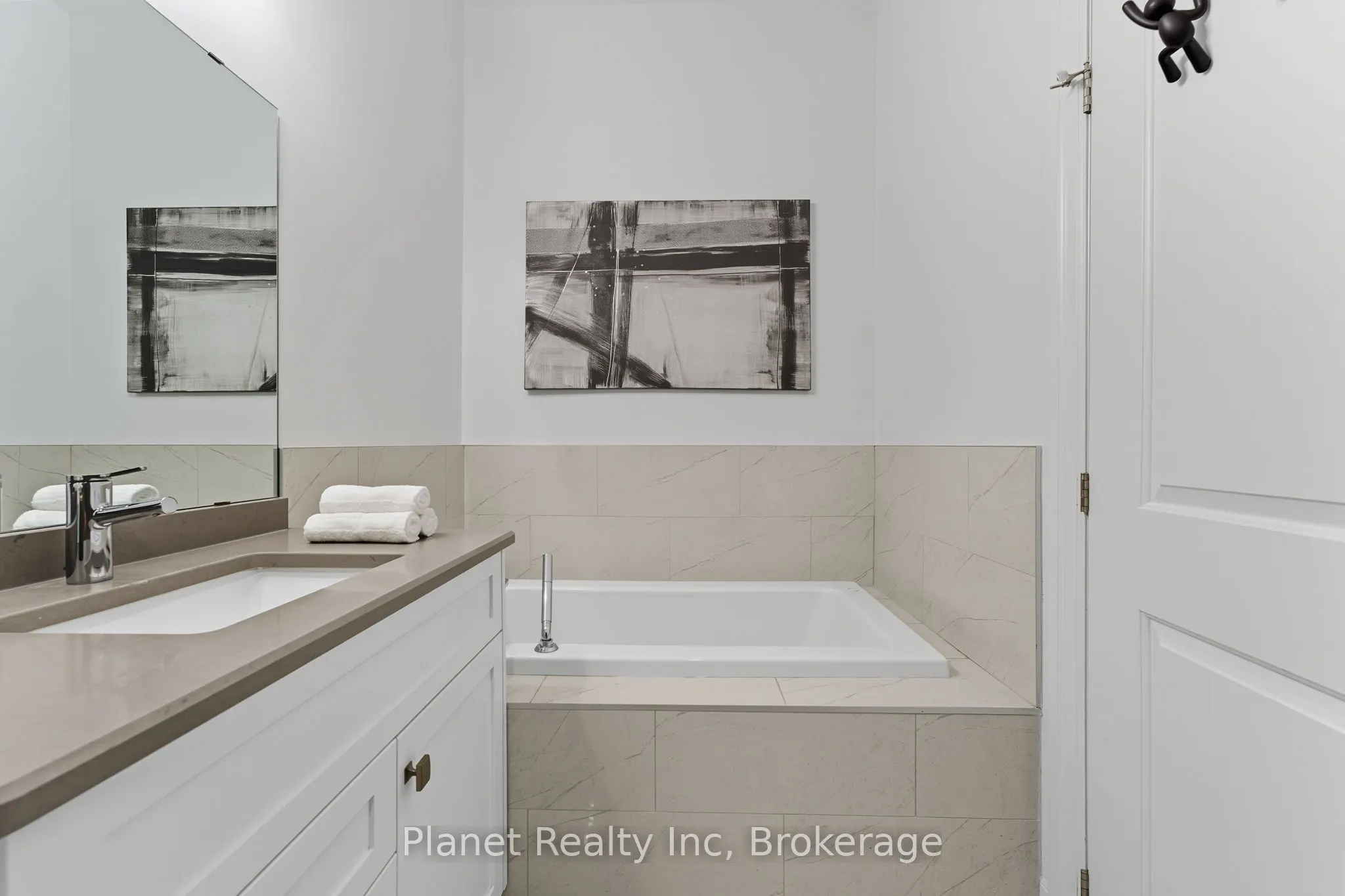 1878 Gordon Street, #103