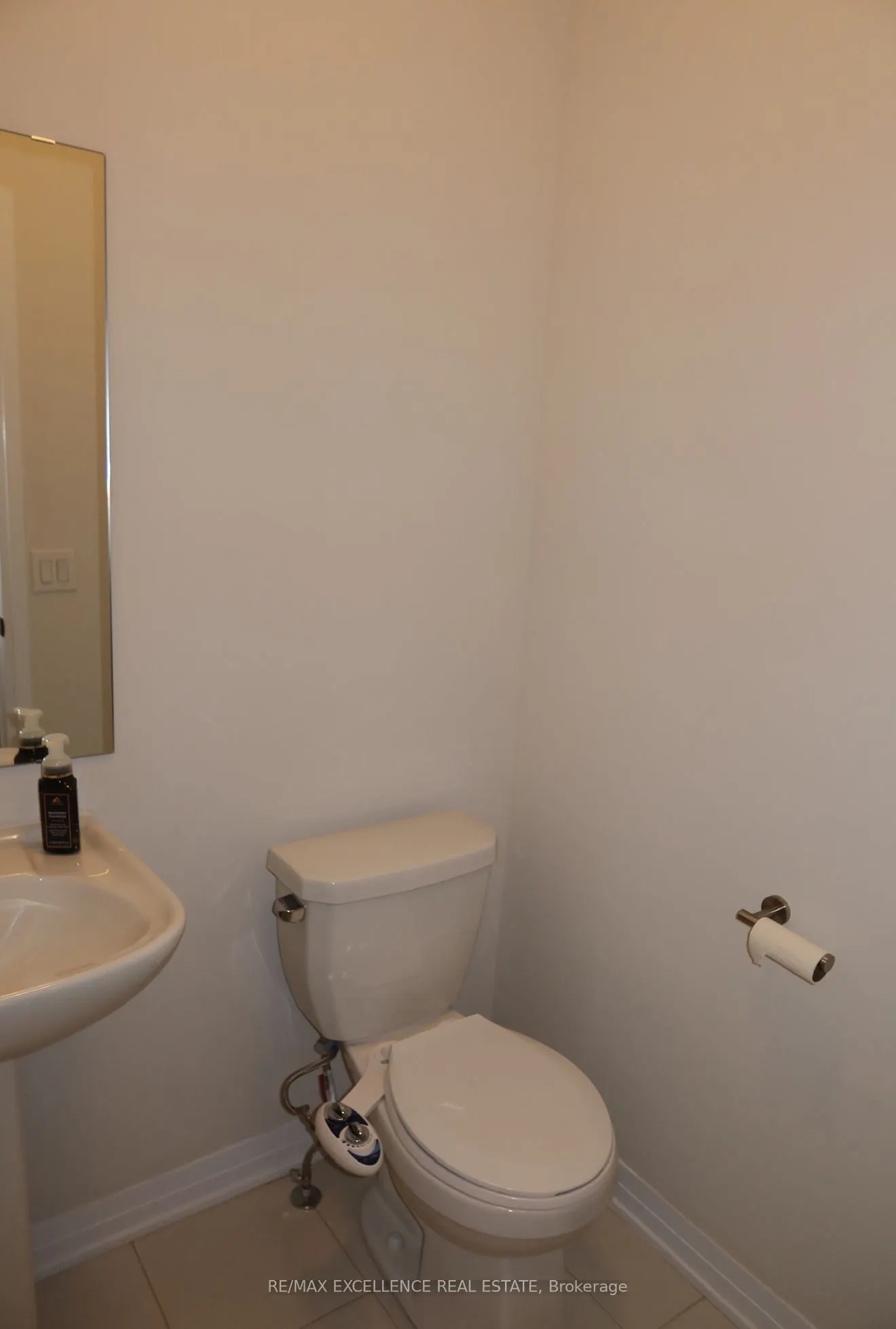 122 WATERS Way