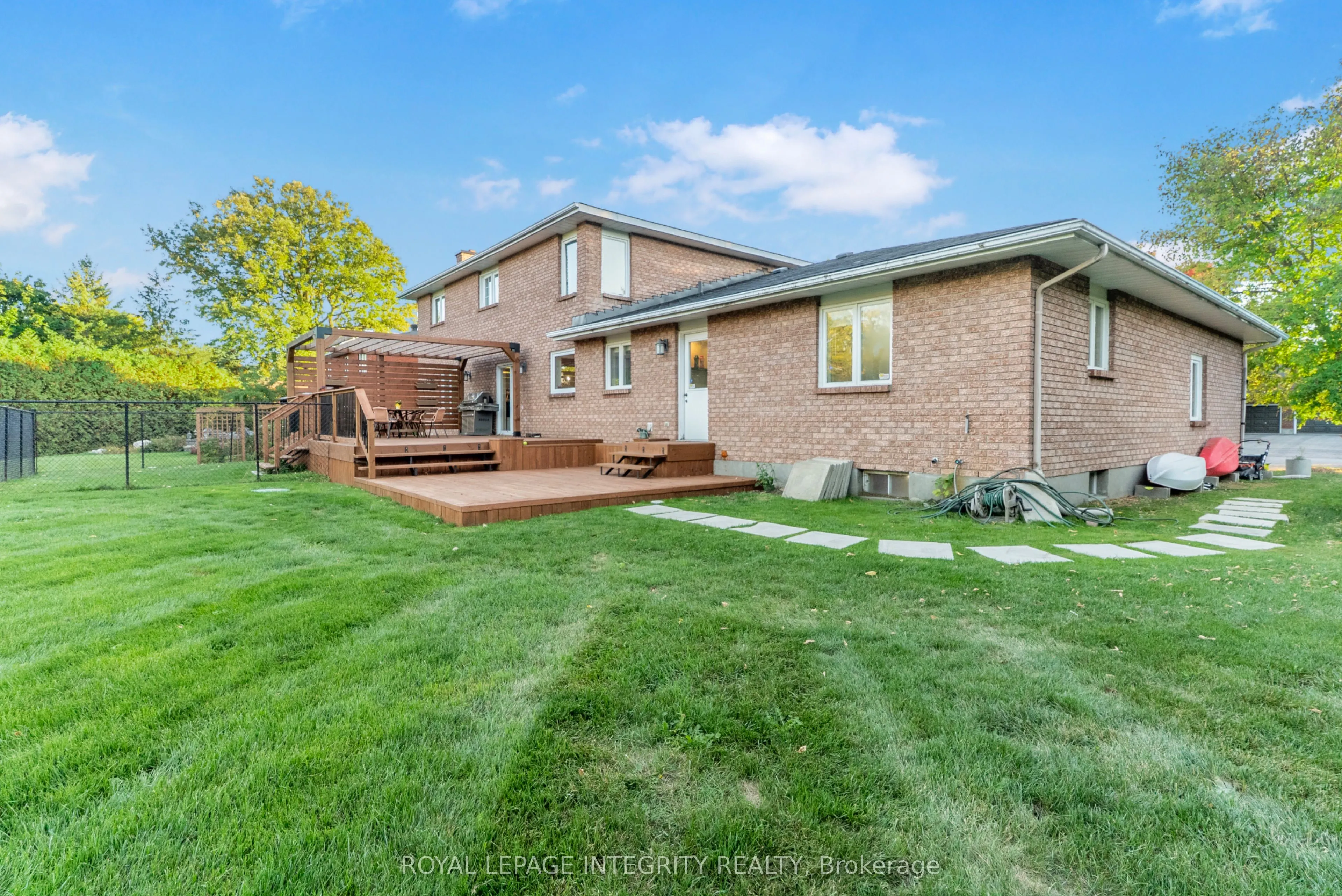 1109 Cindy Hill Crescent