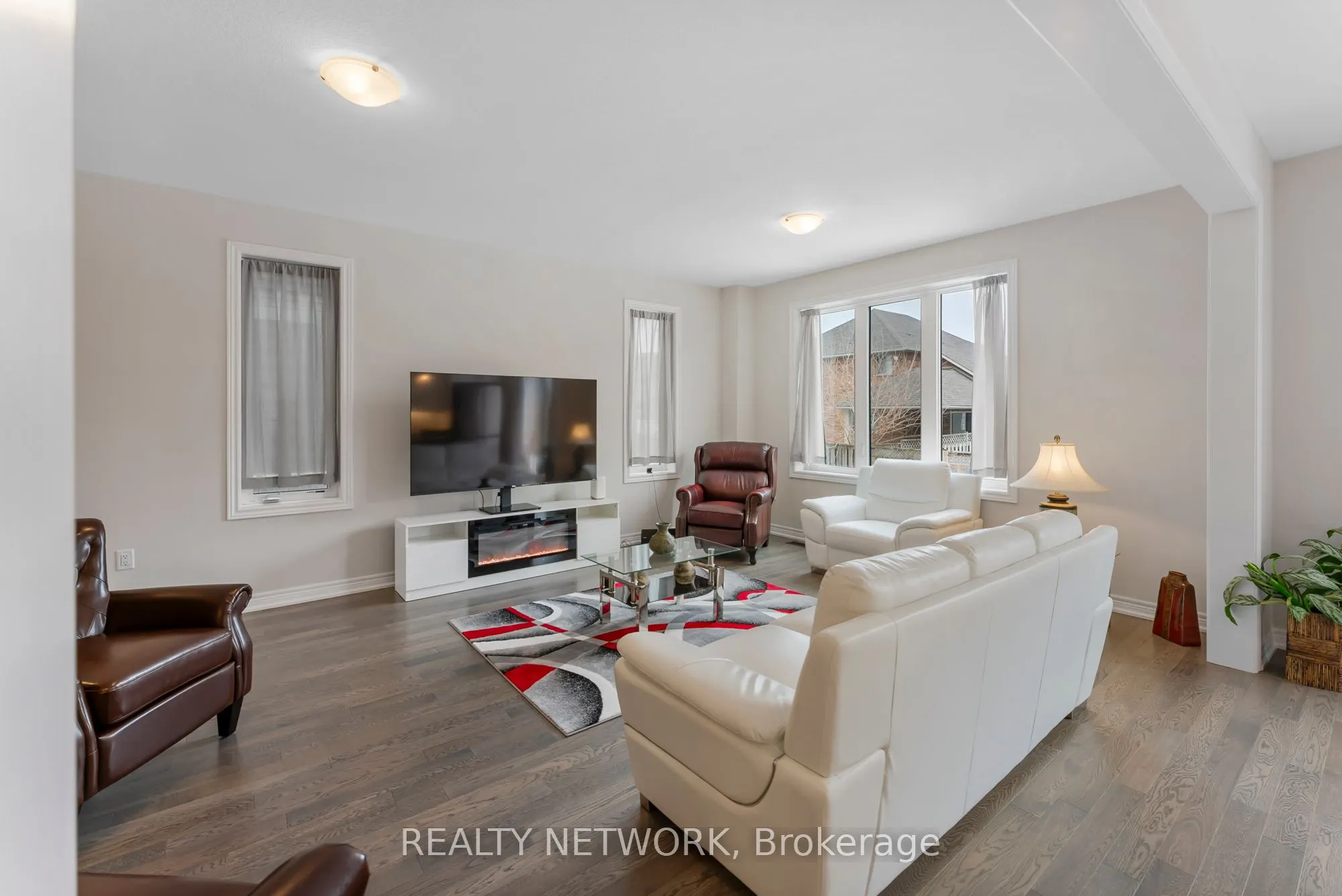 107 Starfire Crescent