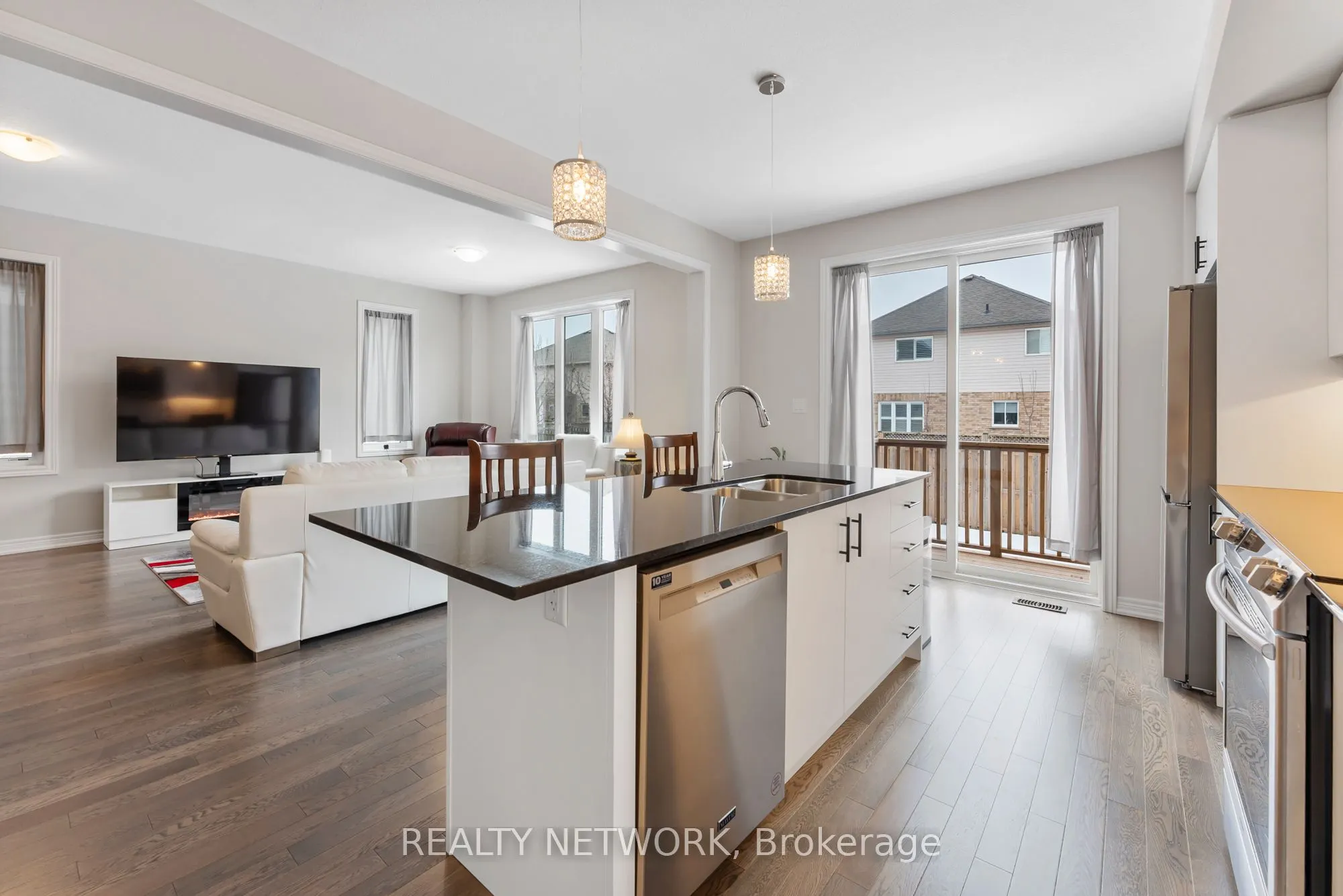 107 Starfire Crescent
