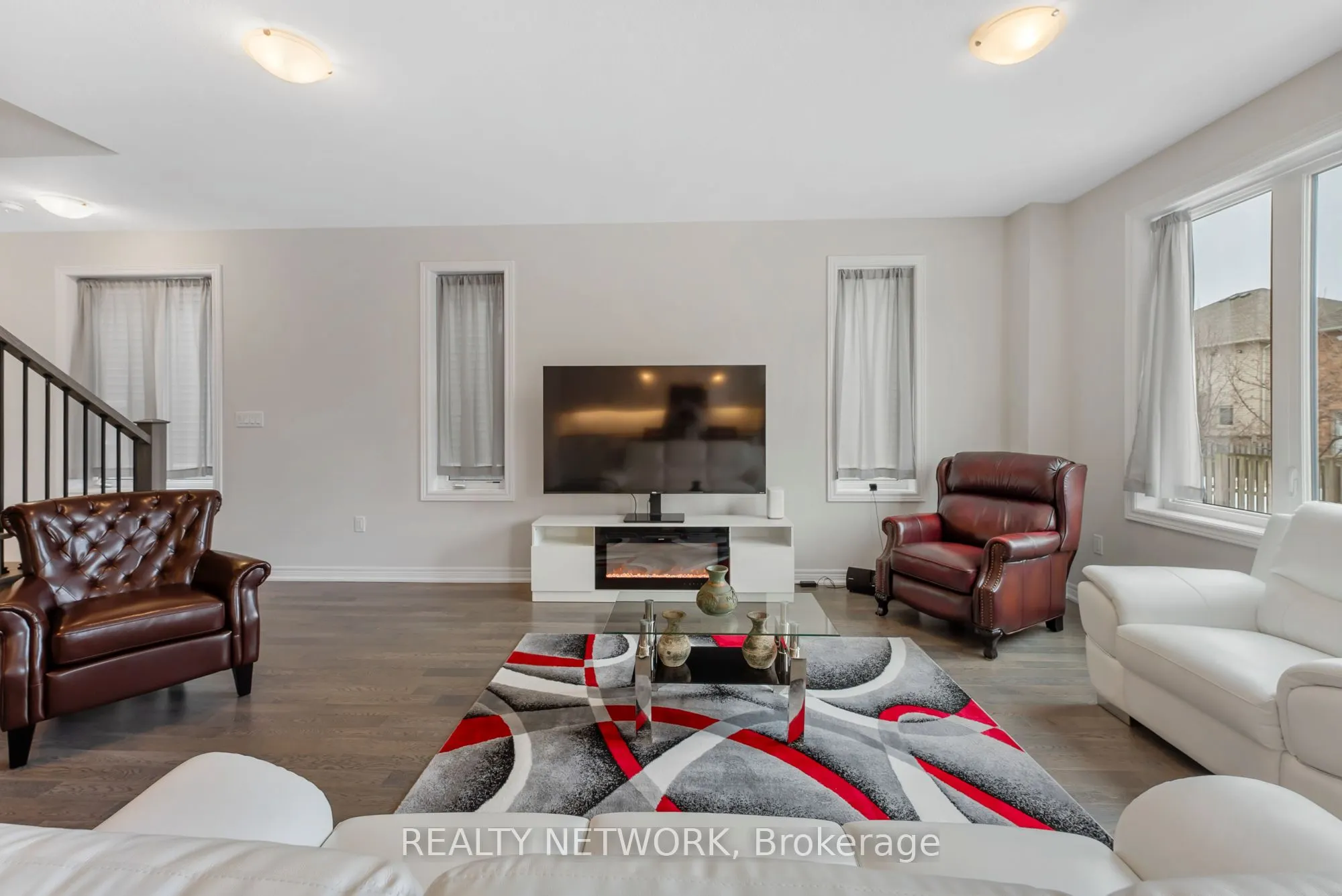 107 Starfire Crescent