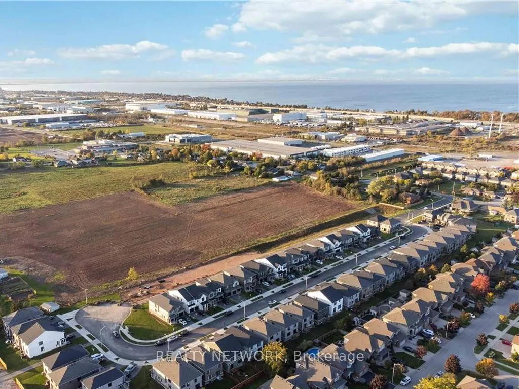 107 Starfire Crescent