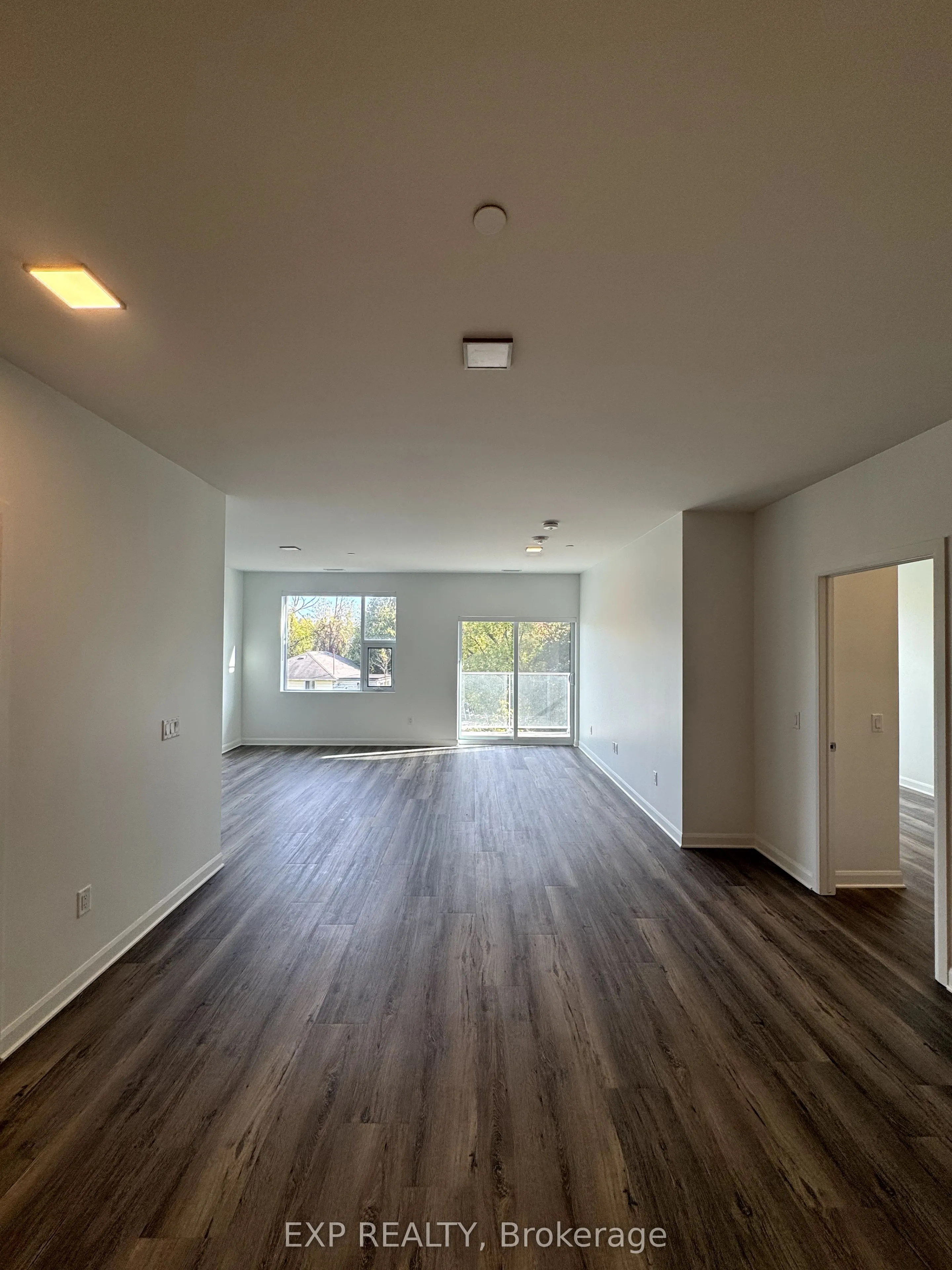 4842 Bank Street, #212