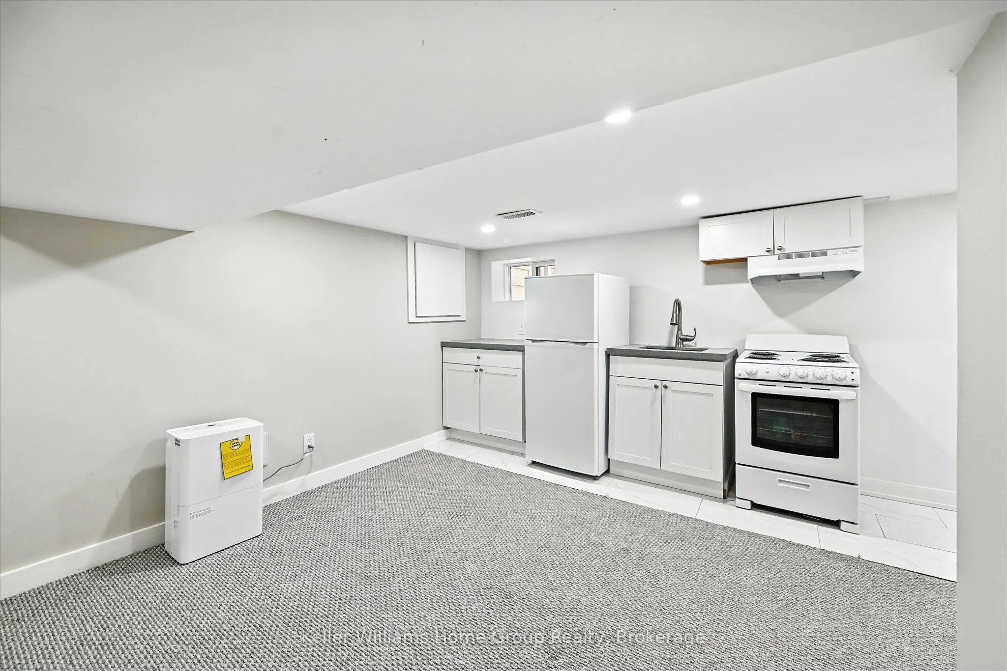82 Rosemont Avenue