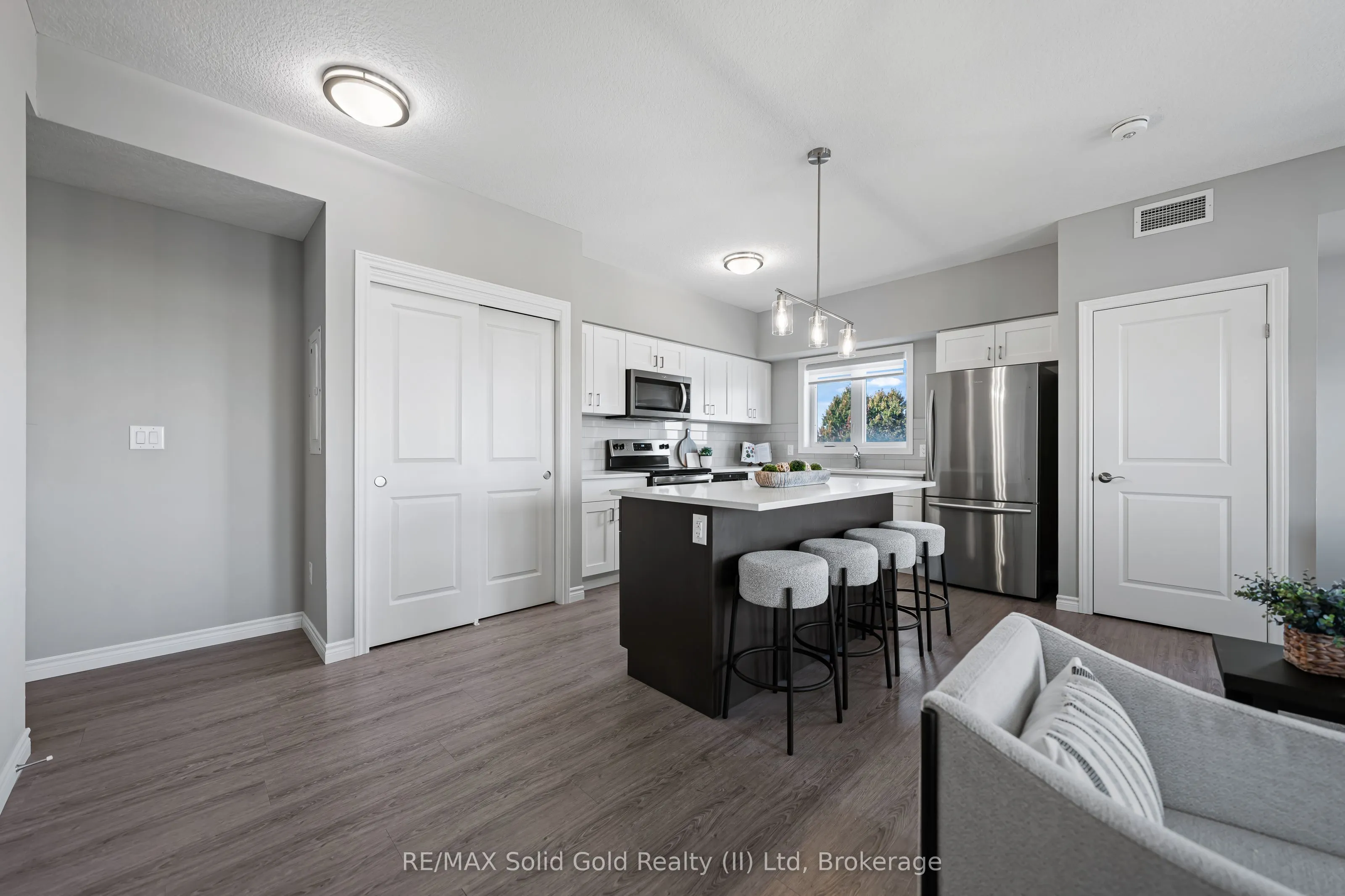 408 Guelph Avenue, #20