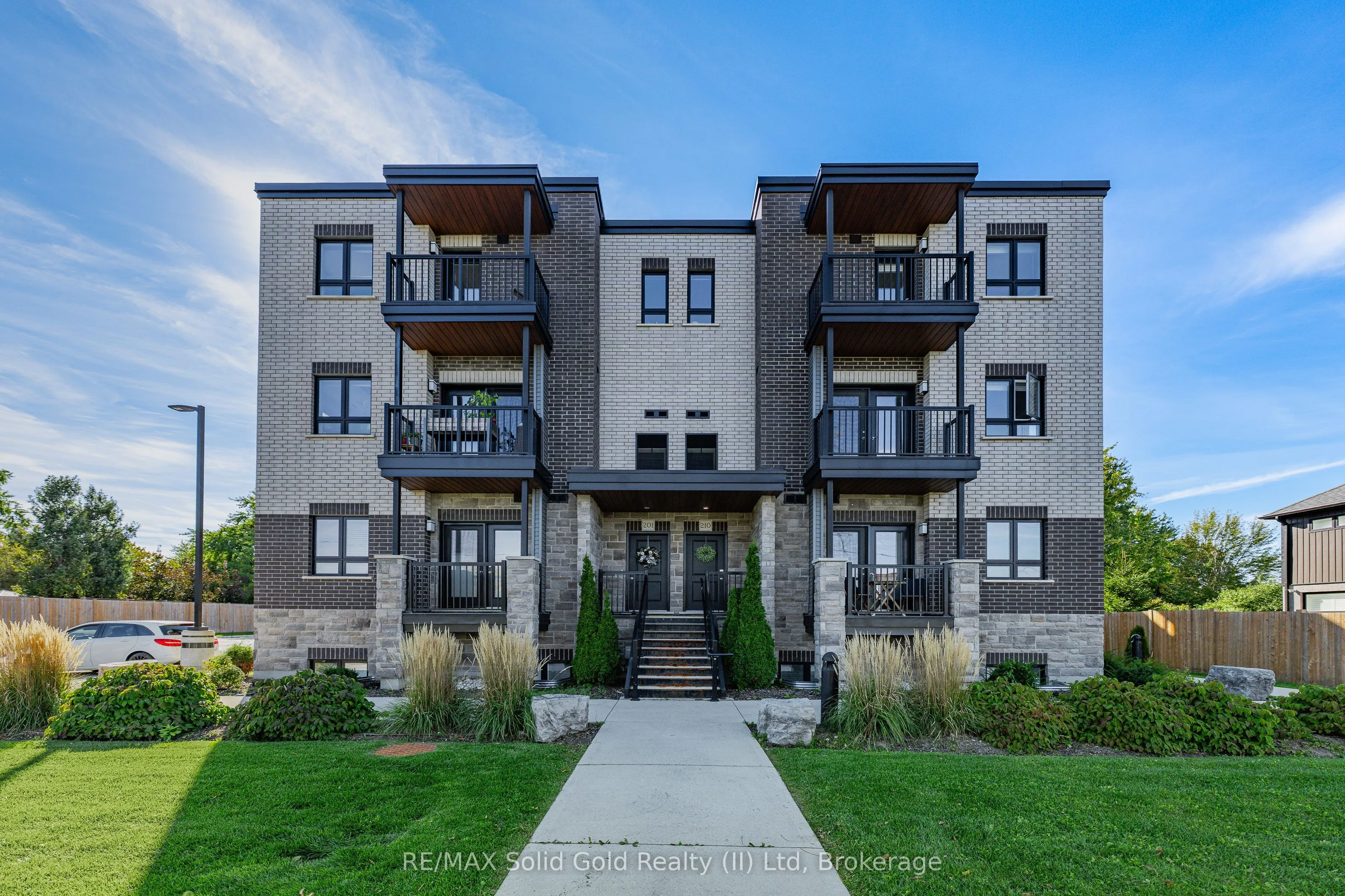 408 Guelph Avenue, #20