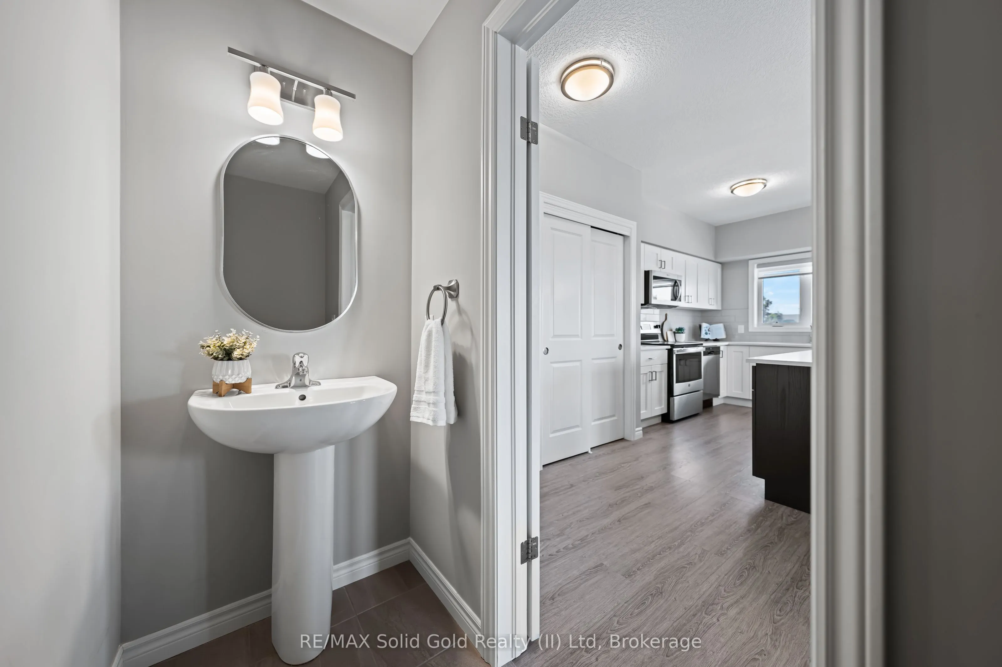408 Guelph Avenue, #20