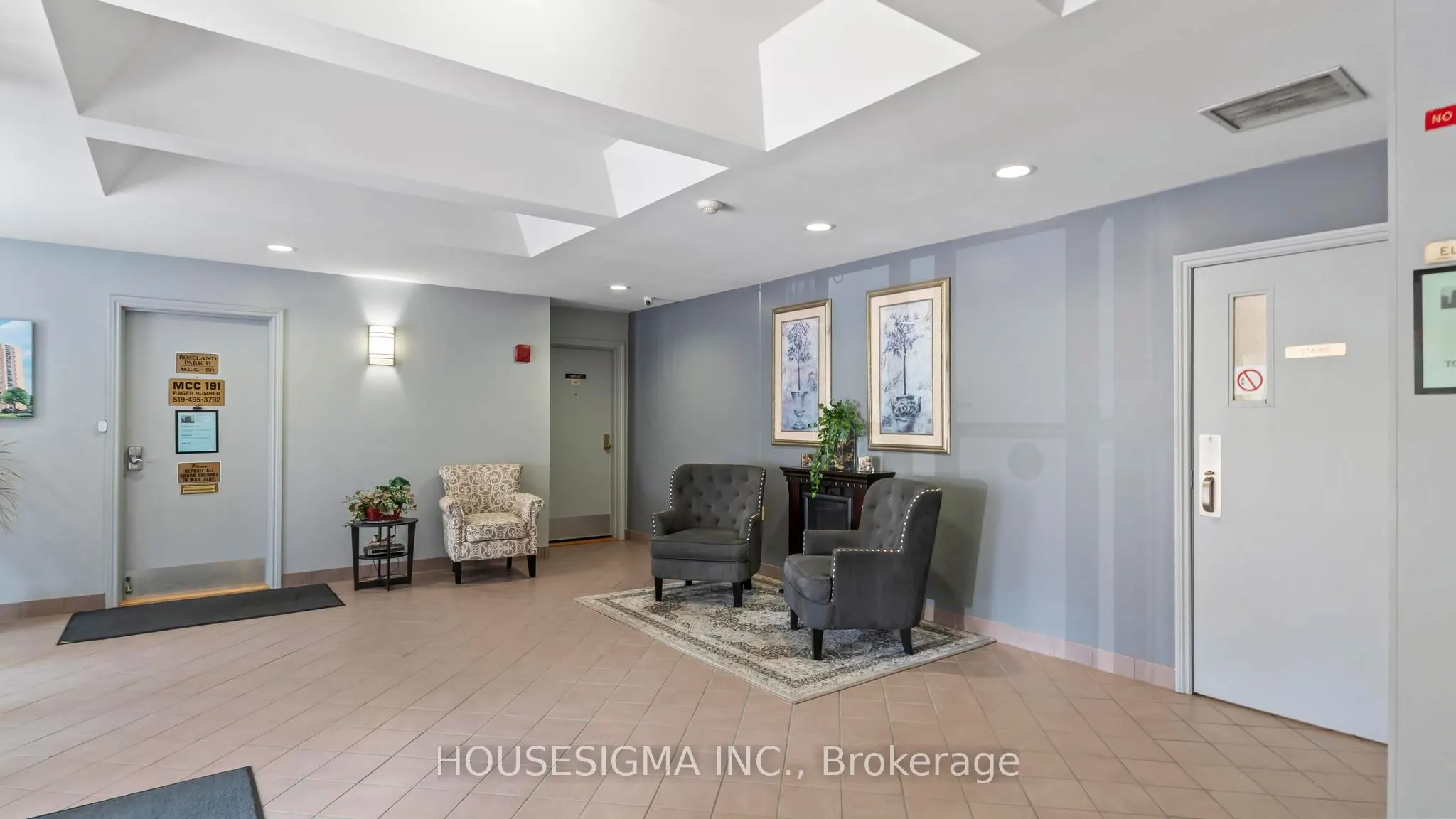 860 Commissioners Road E, #903