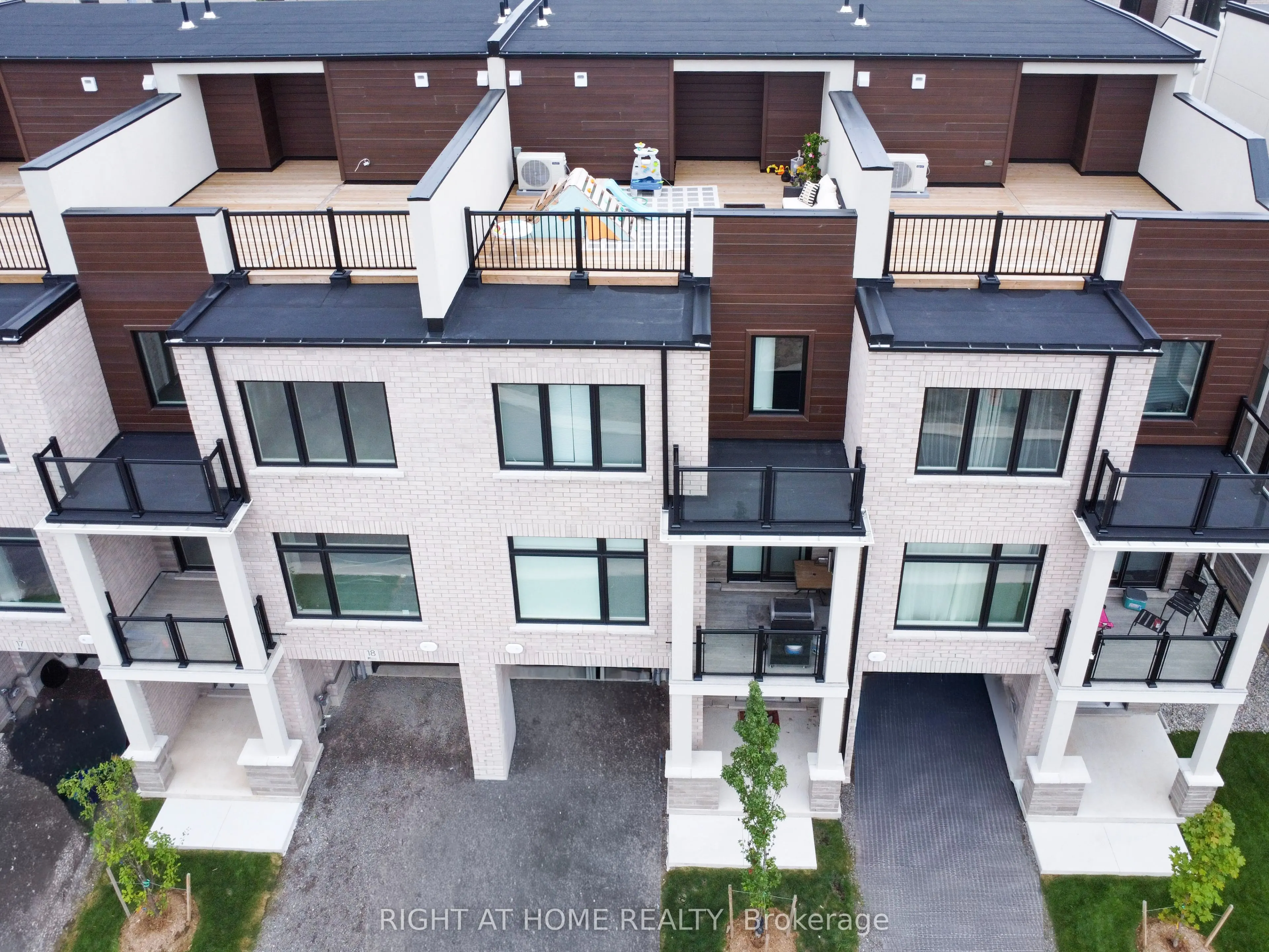 292 VINE Street, #19