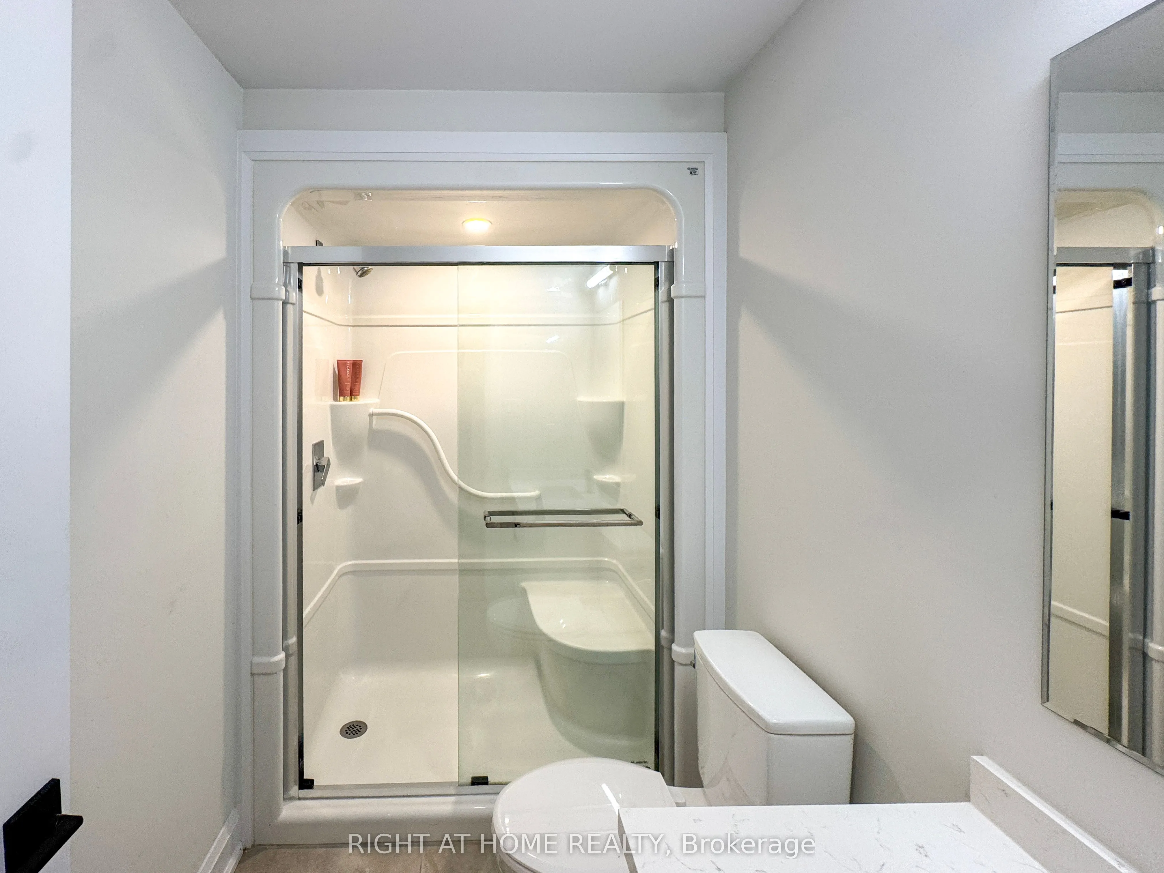 292 VINE Street, #19
