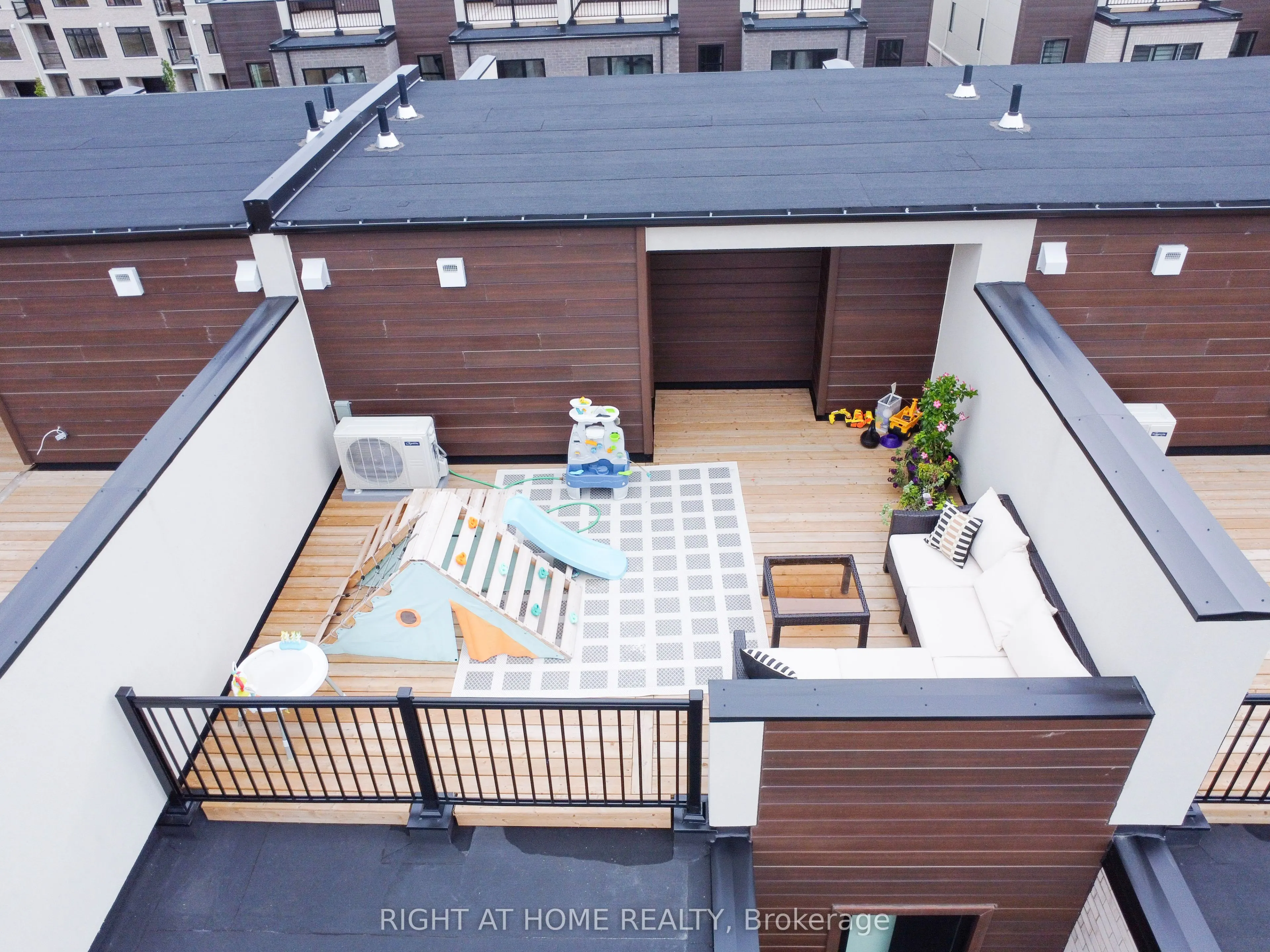 292 VINE Street, #19