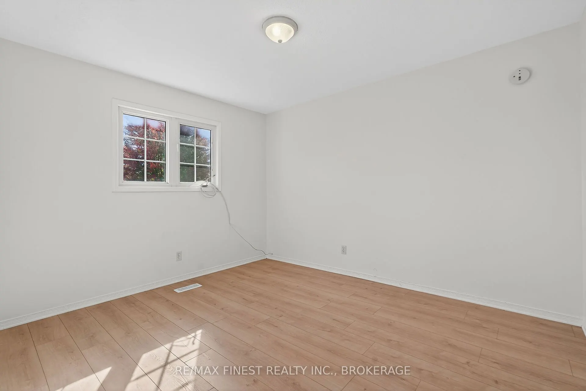 992 Bluffwood Avenue