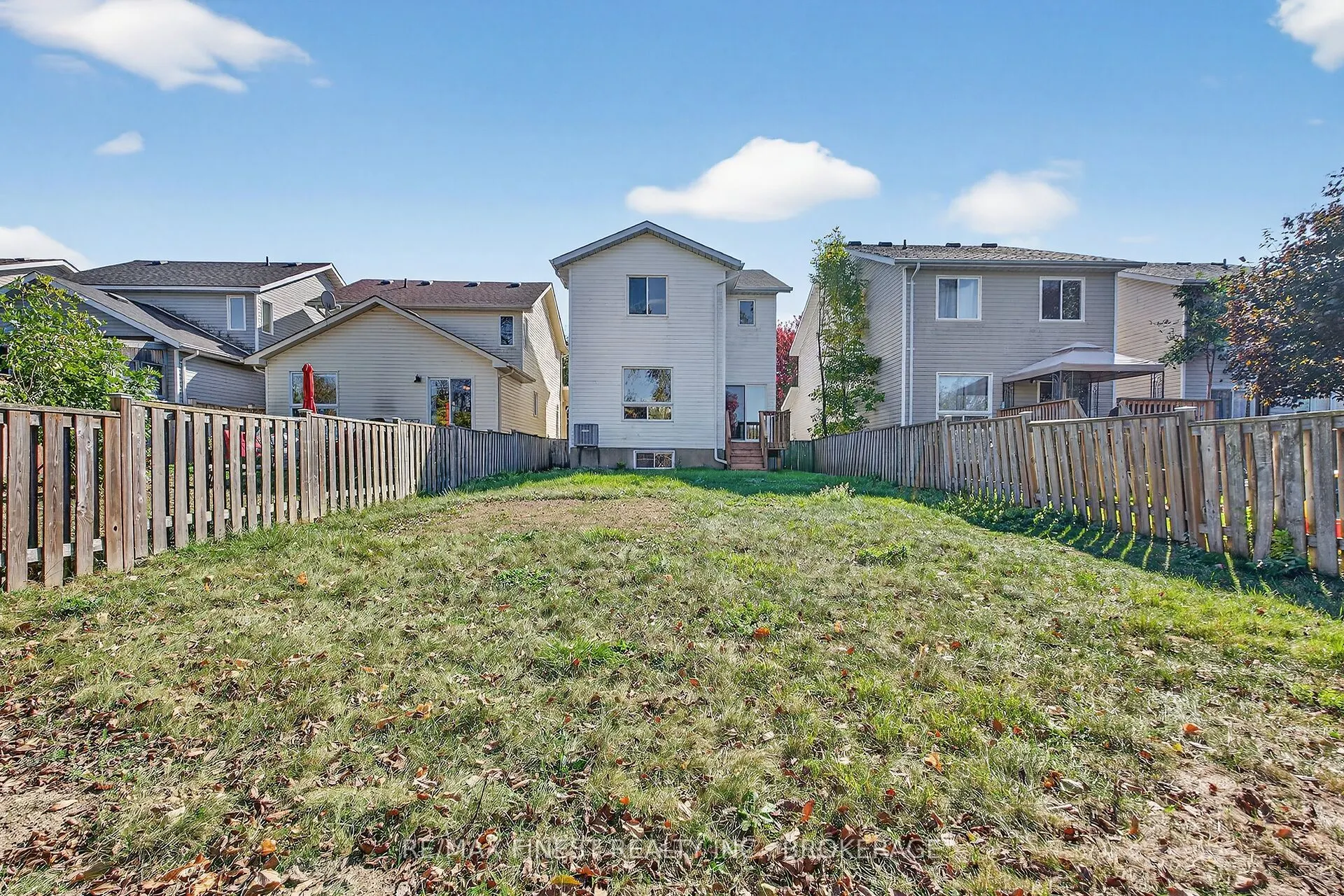 992 Bluffwood Avenue