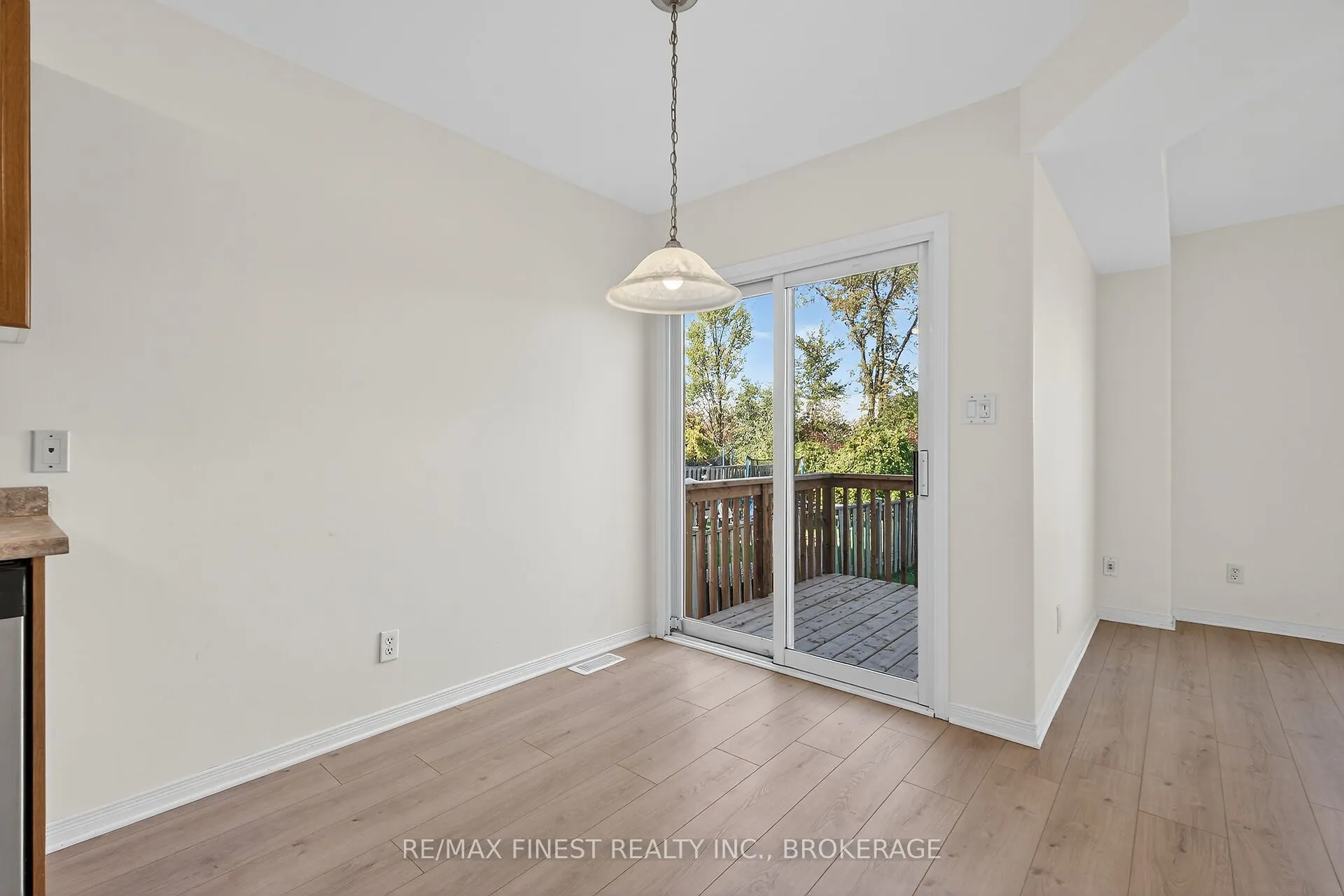 992 Bluffwood Avenue