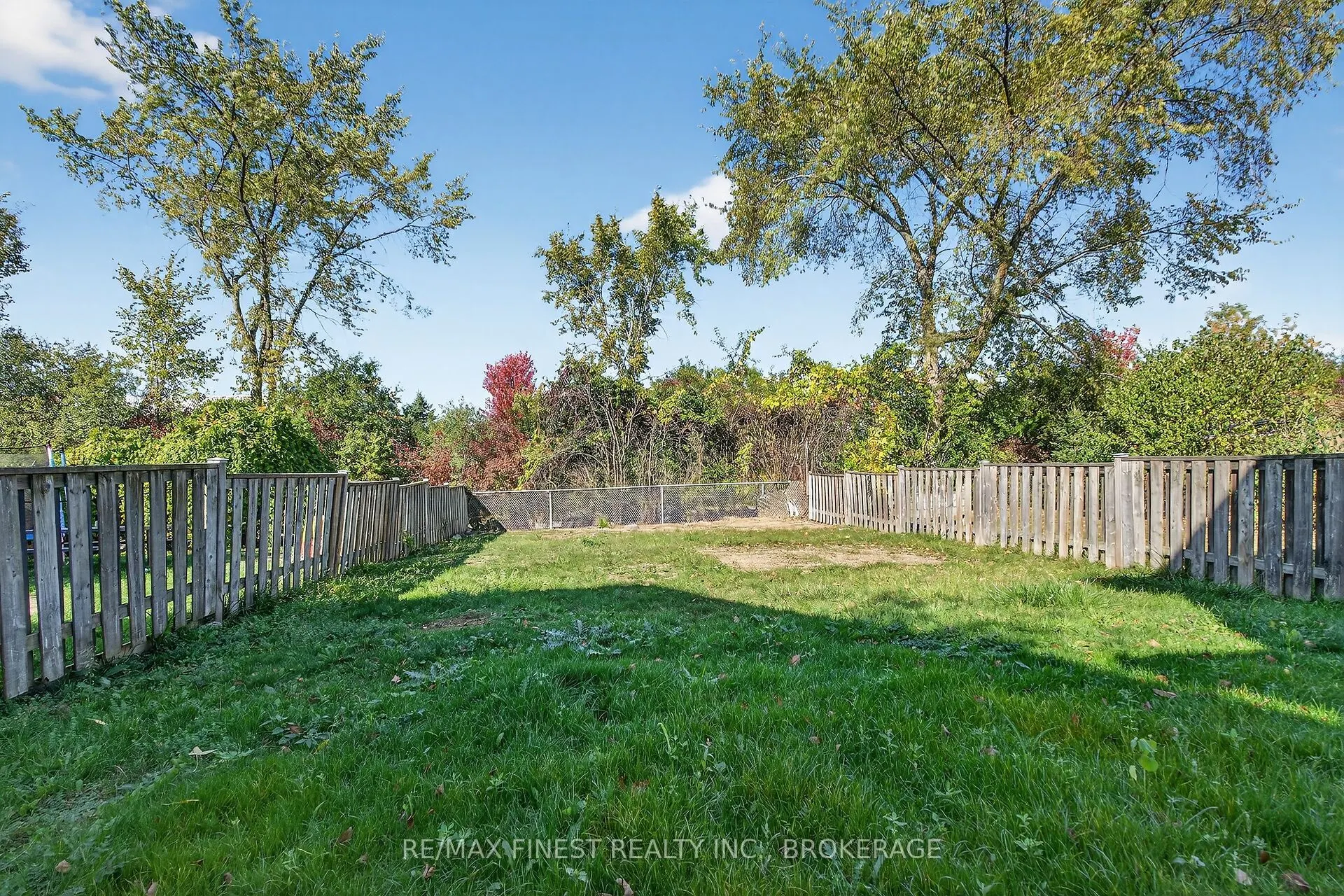 992 Bluffwood Avenue