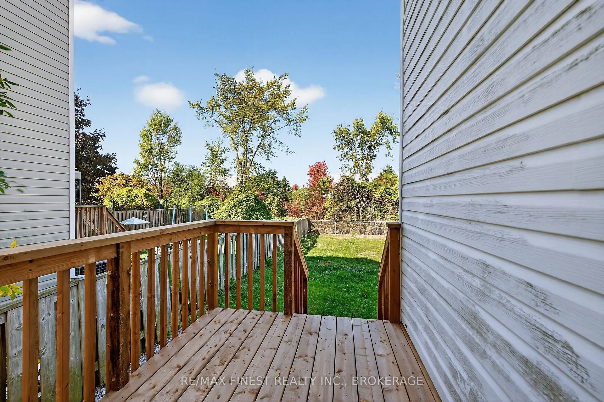 992 Bluffwood Avenue