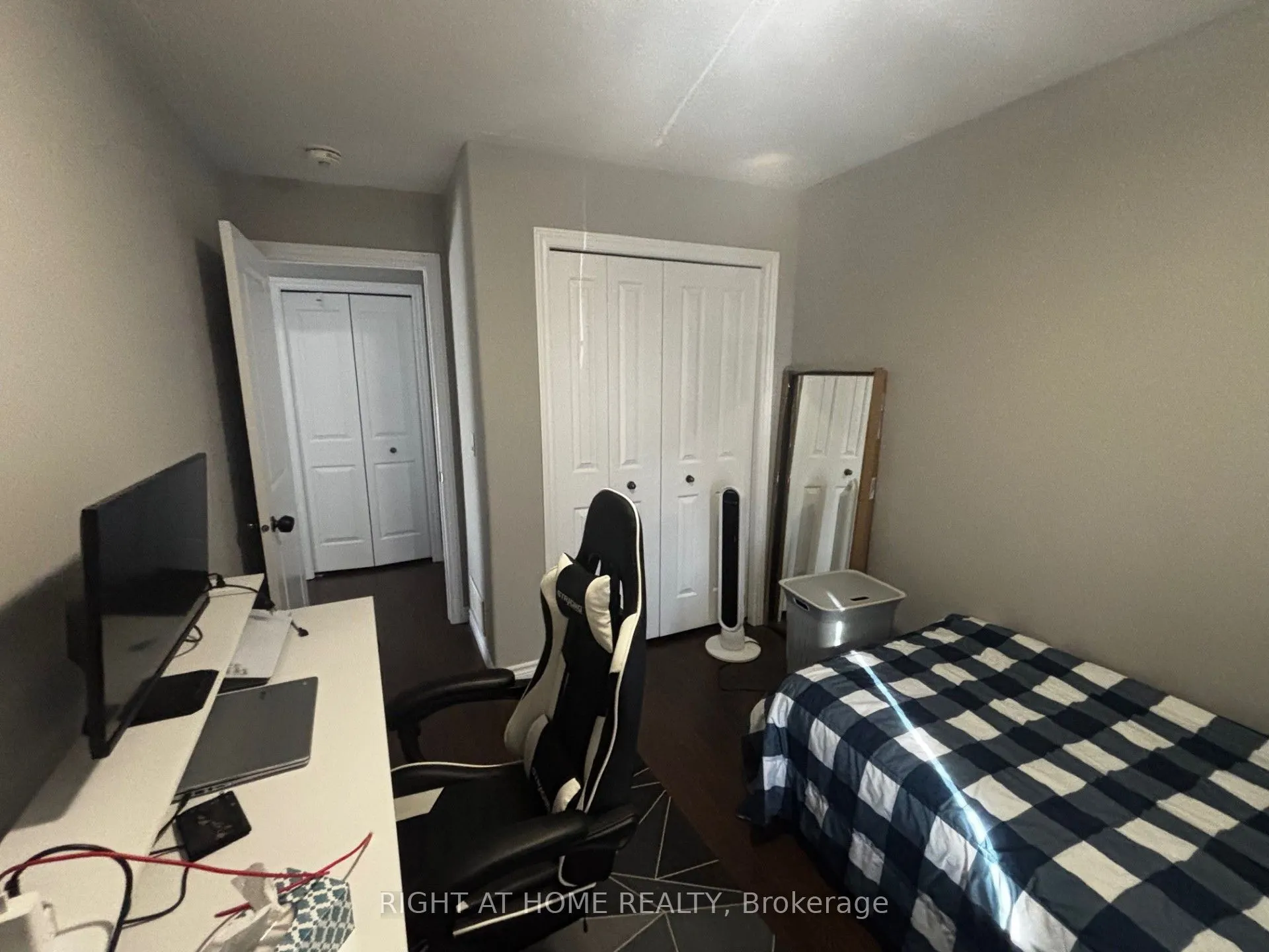 1427 Monarch Drive