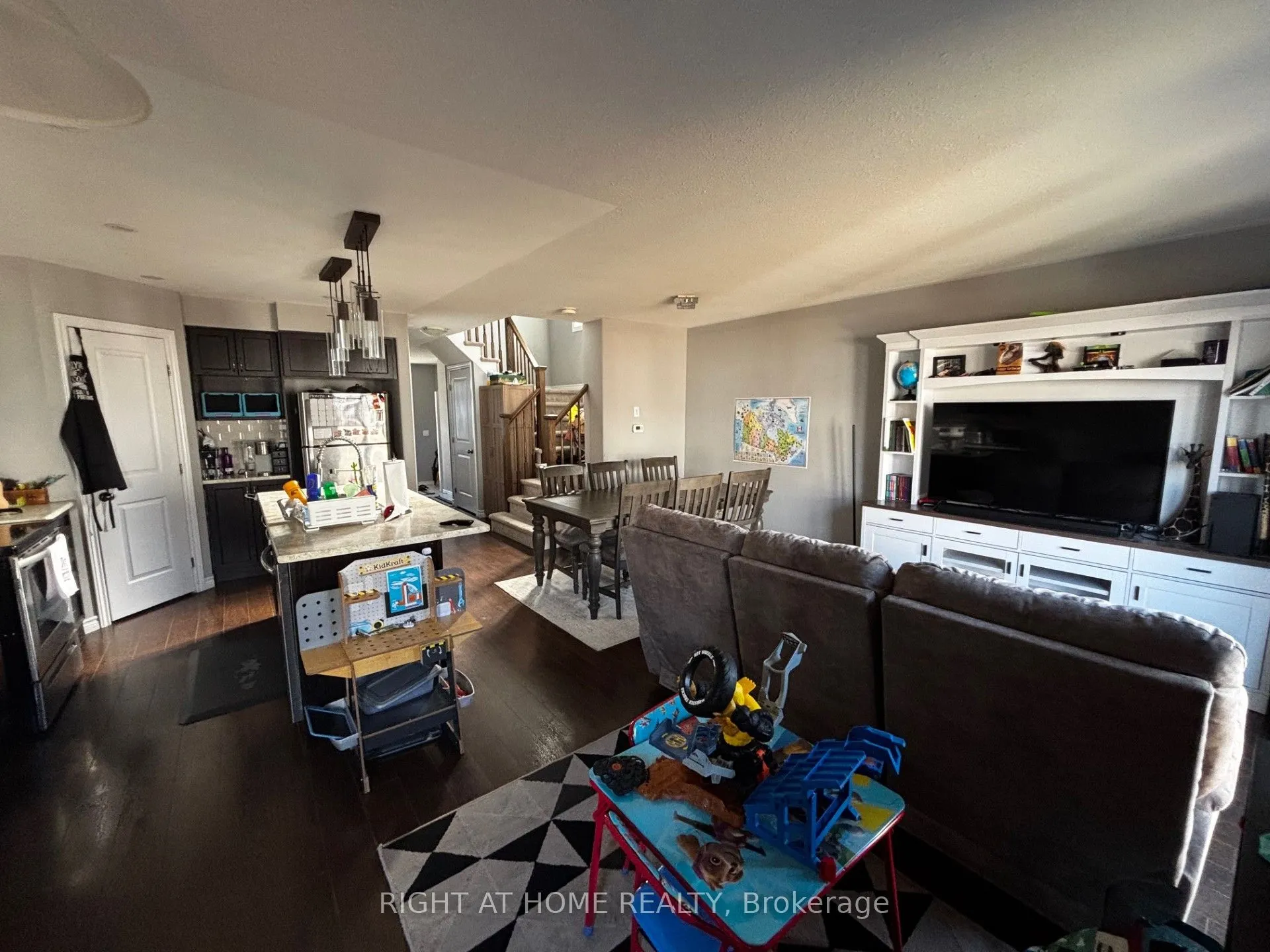1427 Monarch Drive