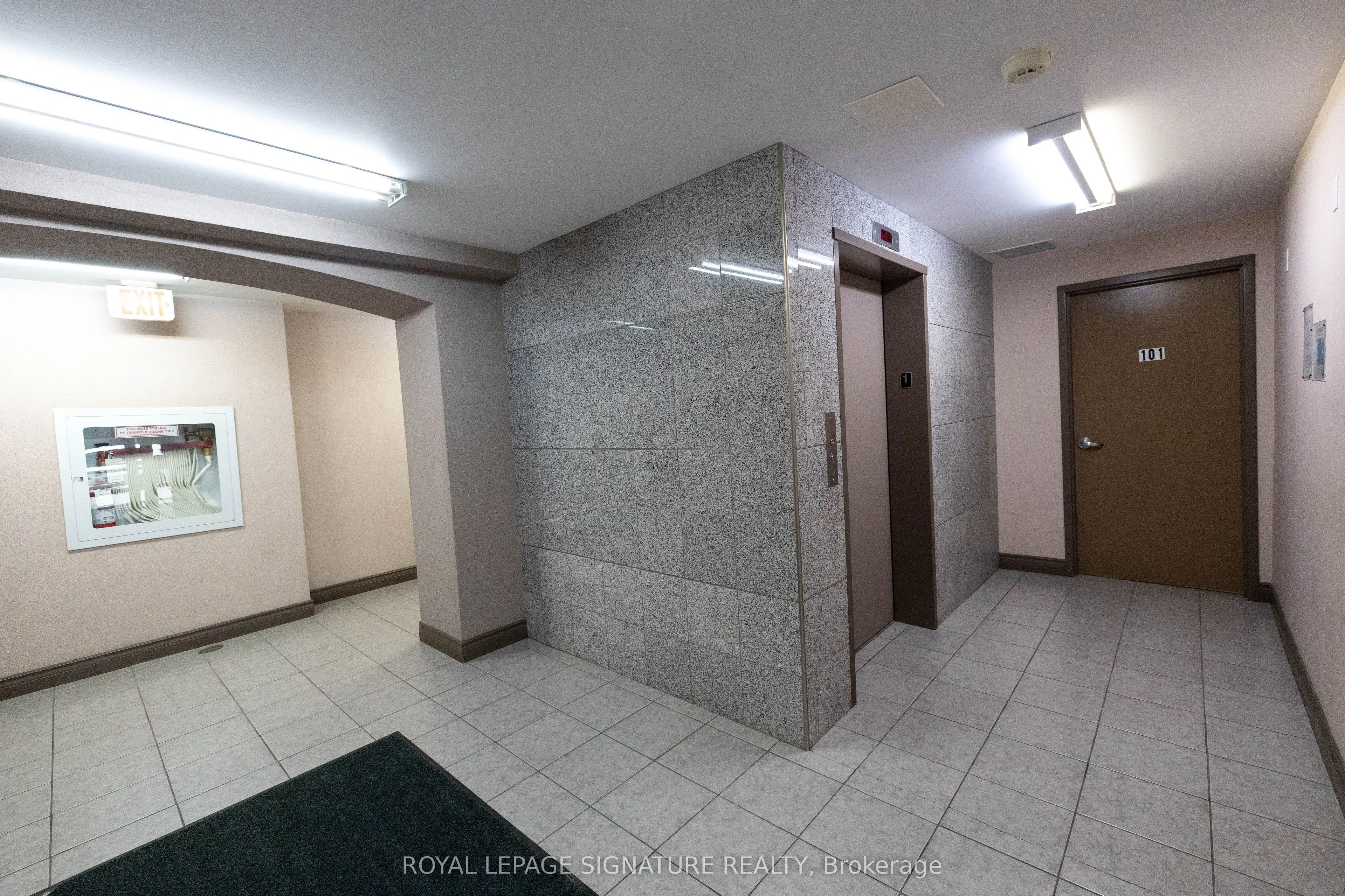 251 Lester Street, #304