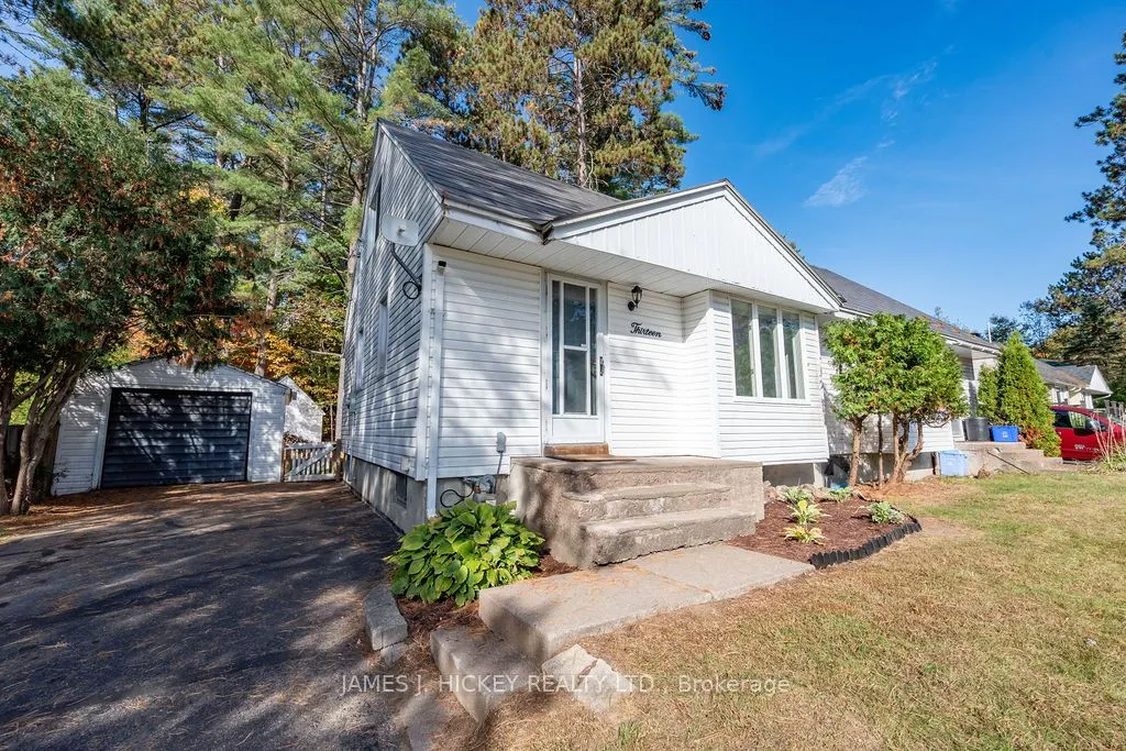 13 Thomson Crescent