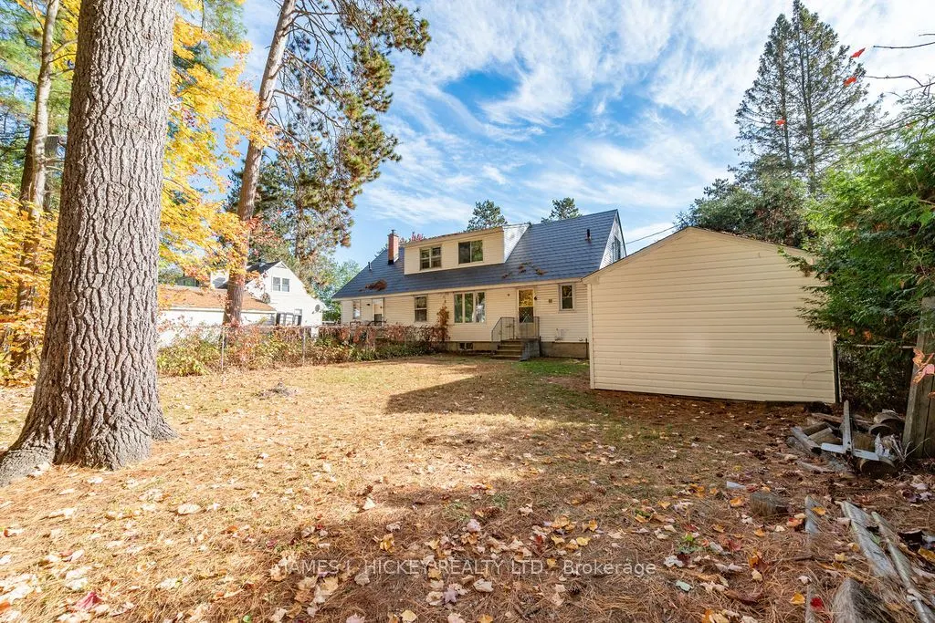 13 Thomson Crescent