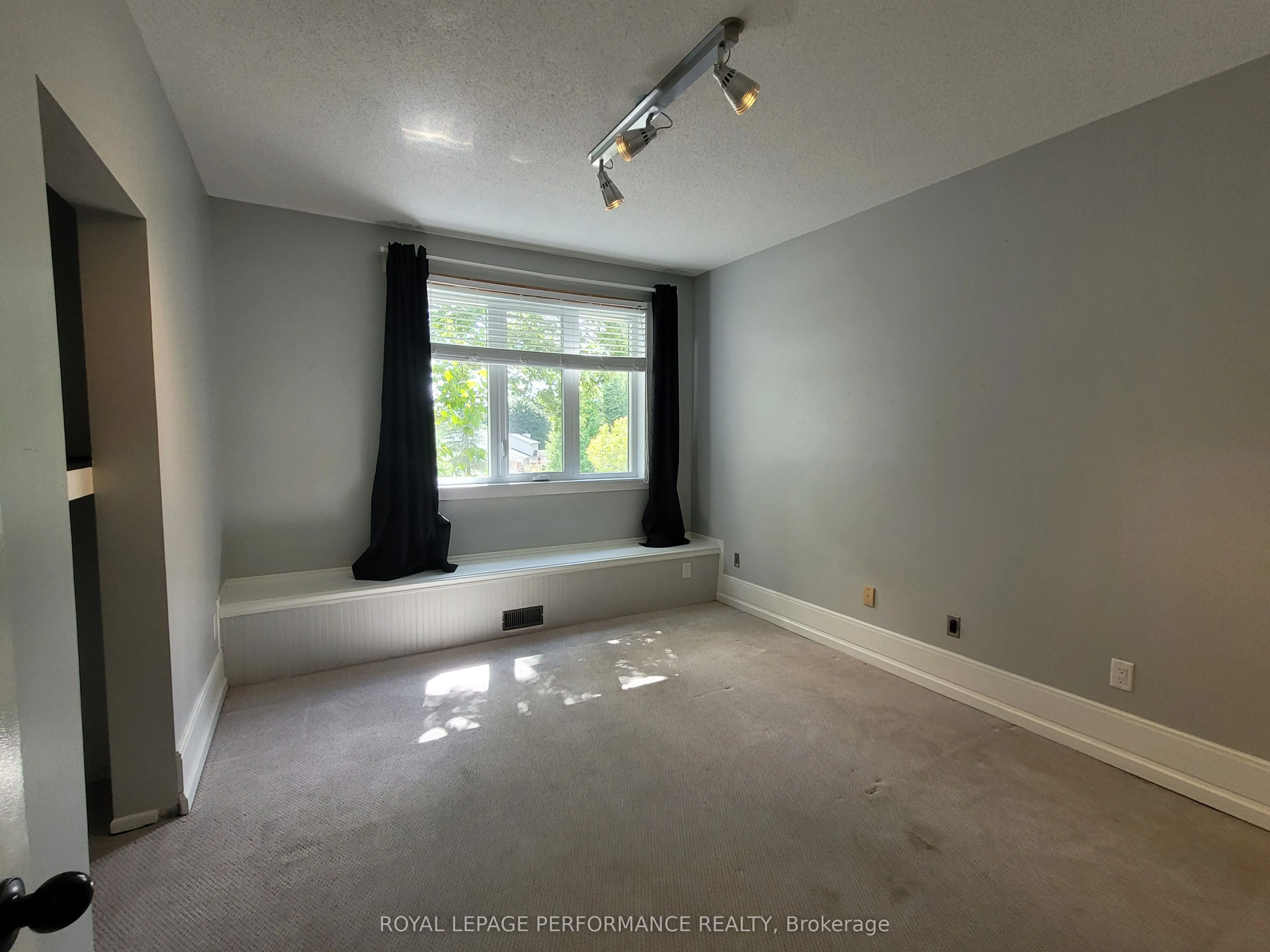 136B Glenncastle Drive