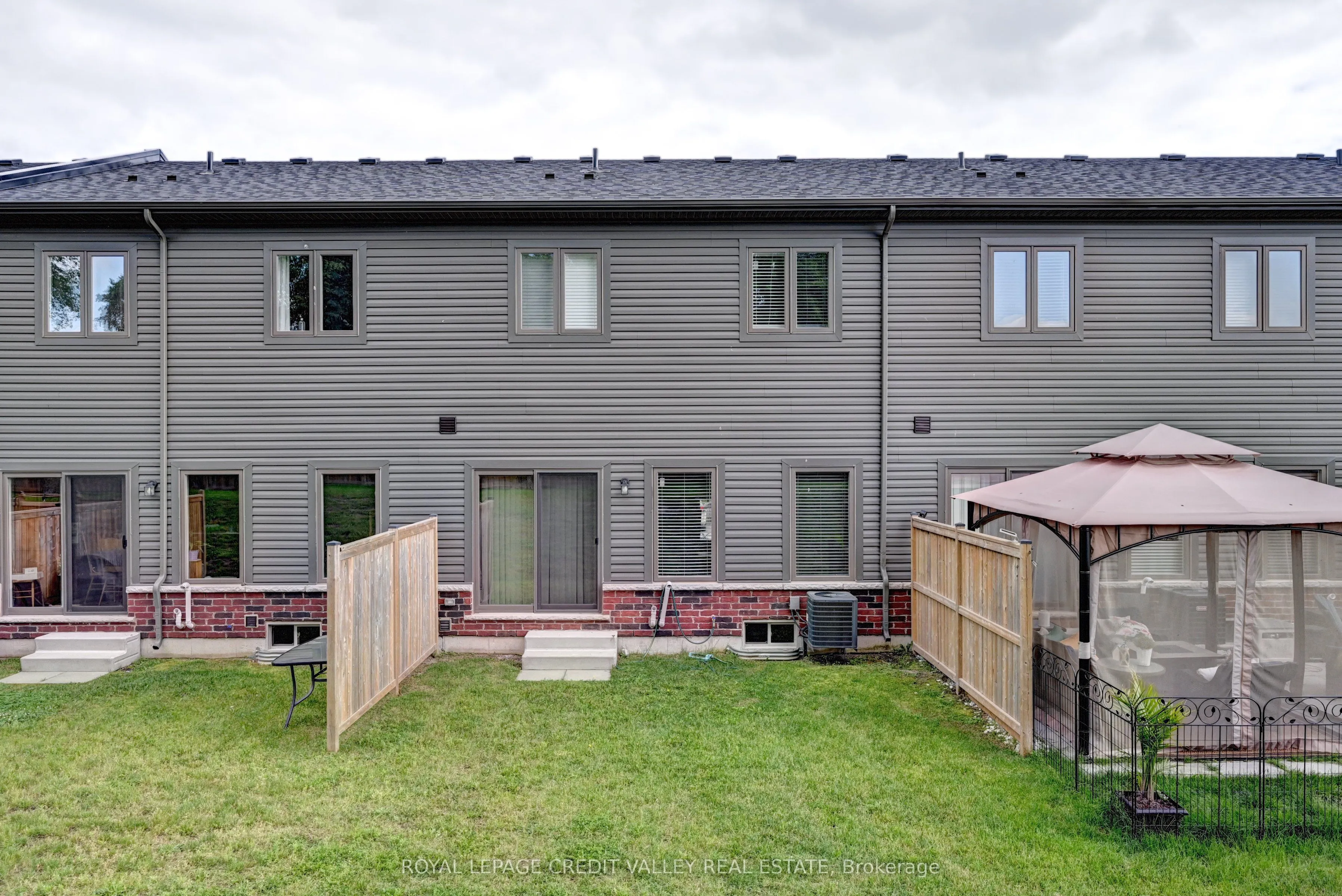 324 Equestrian Way, #17