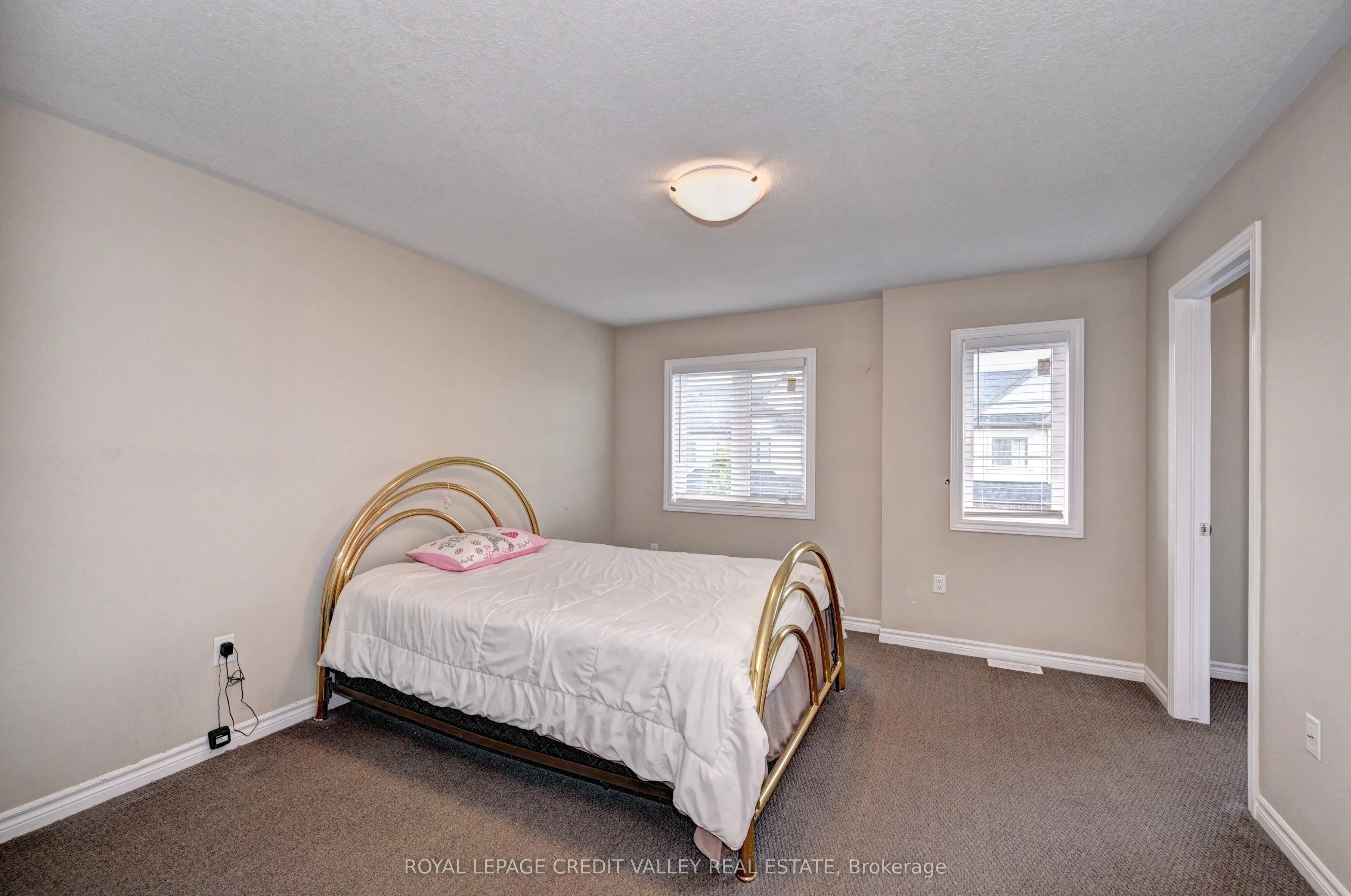 324 Equestrian Way, #17