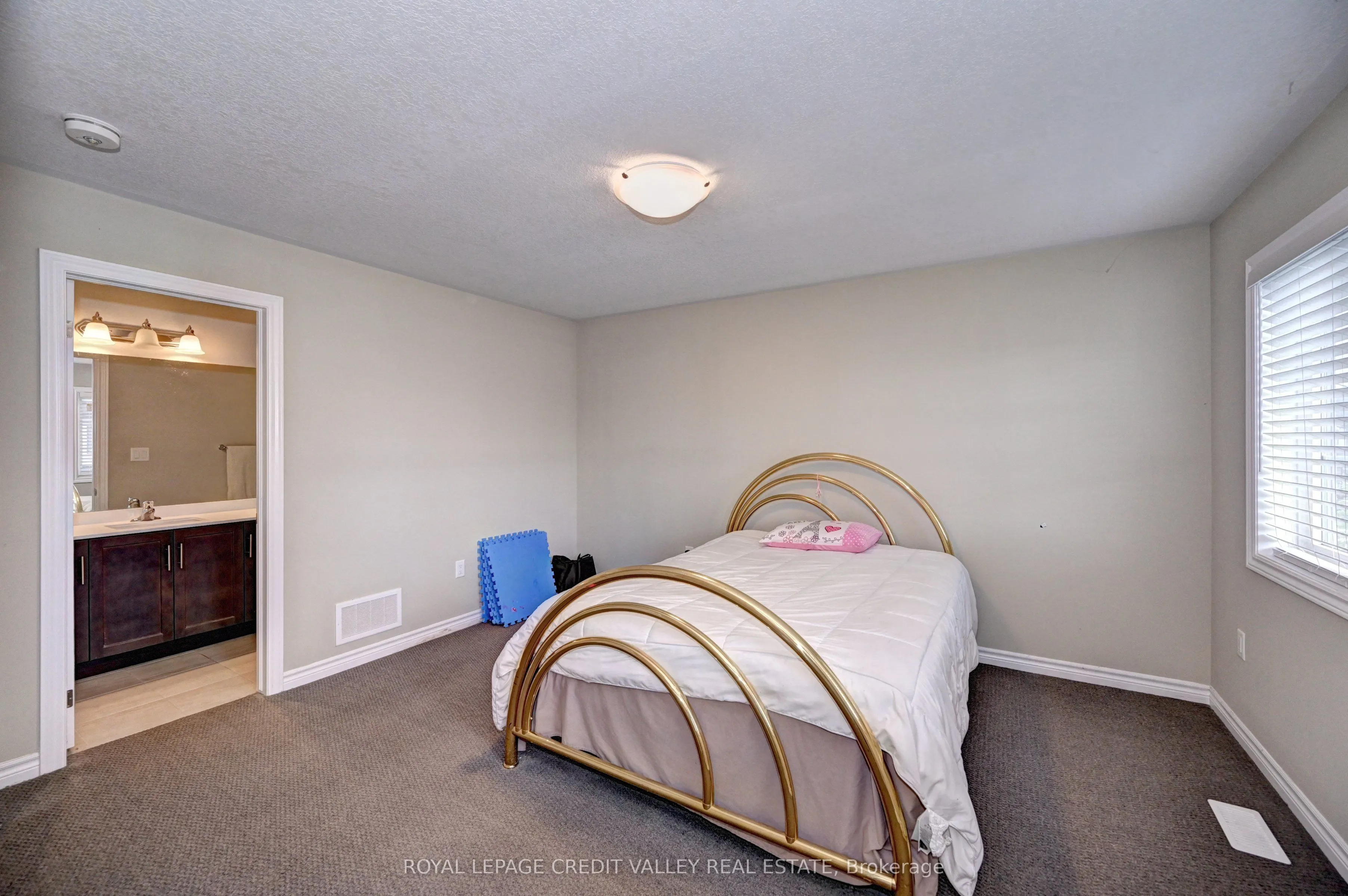 324 Equestrian Way, #17