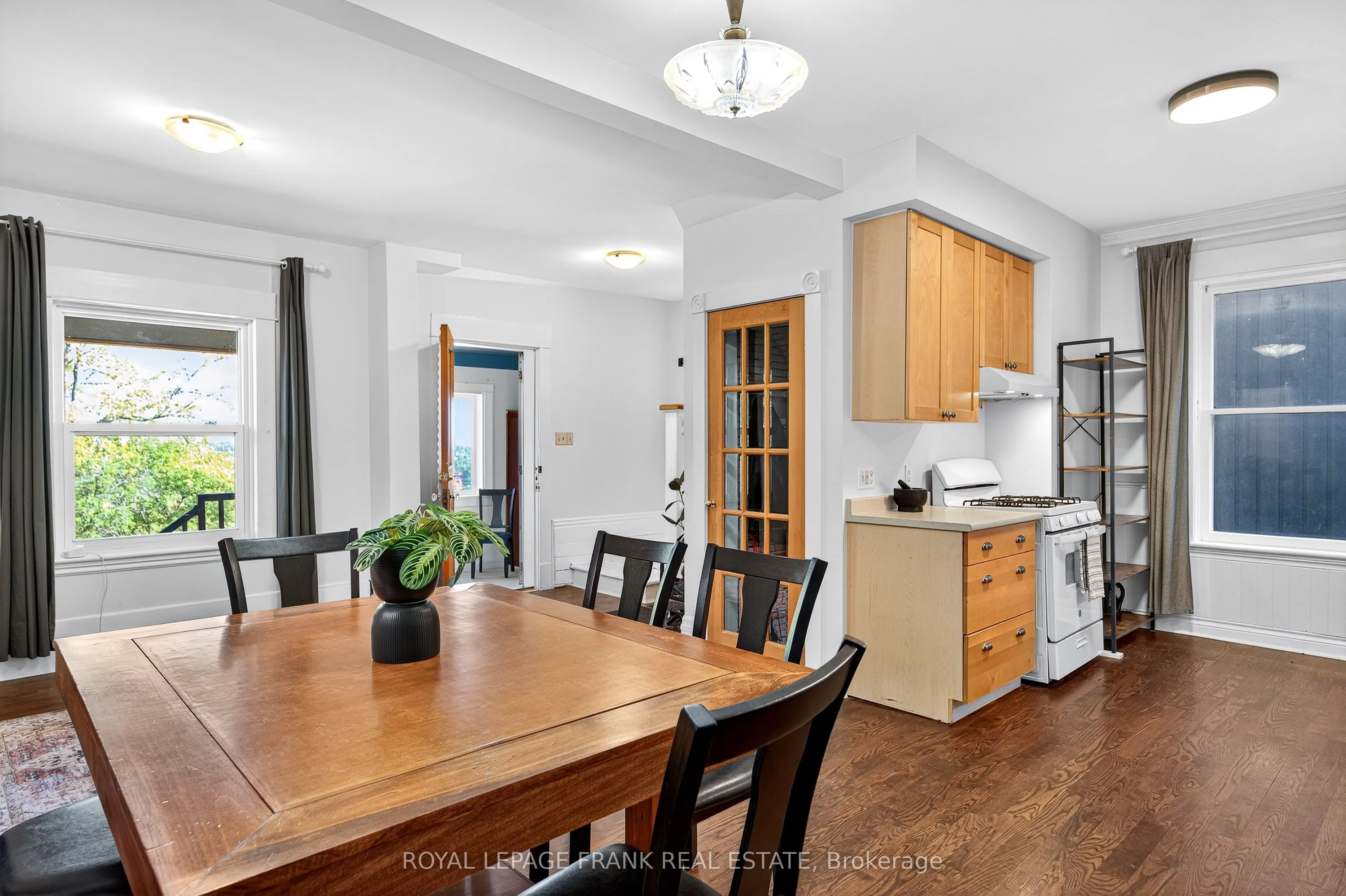 1217 Grandview Avenue