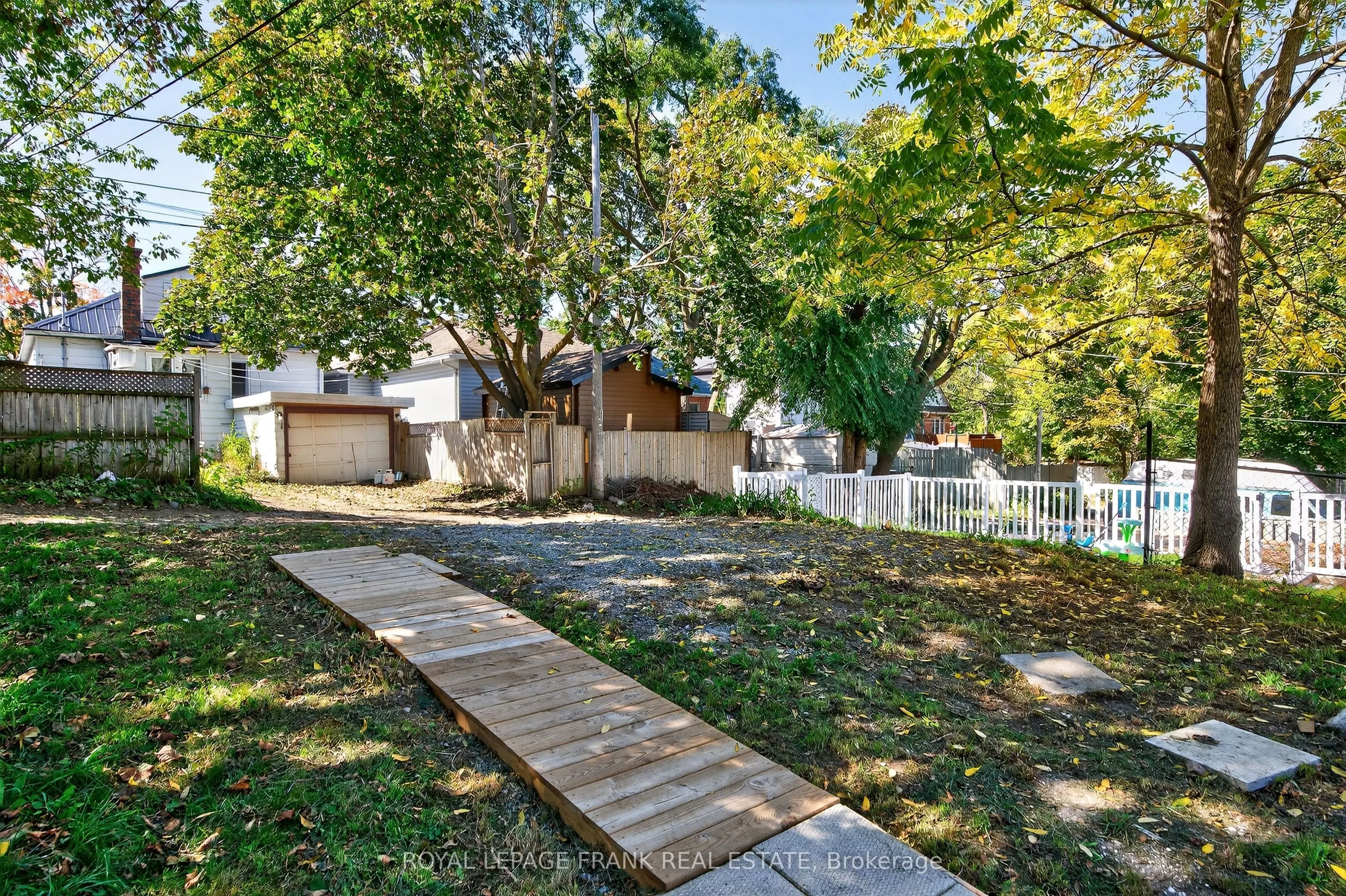 1217 Grandview Avenue