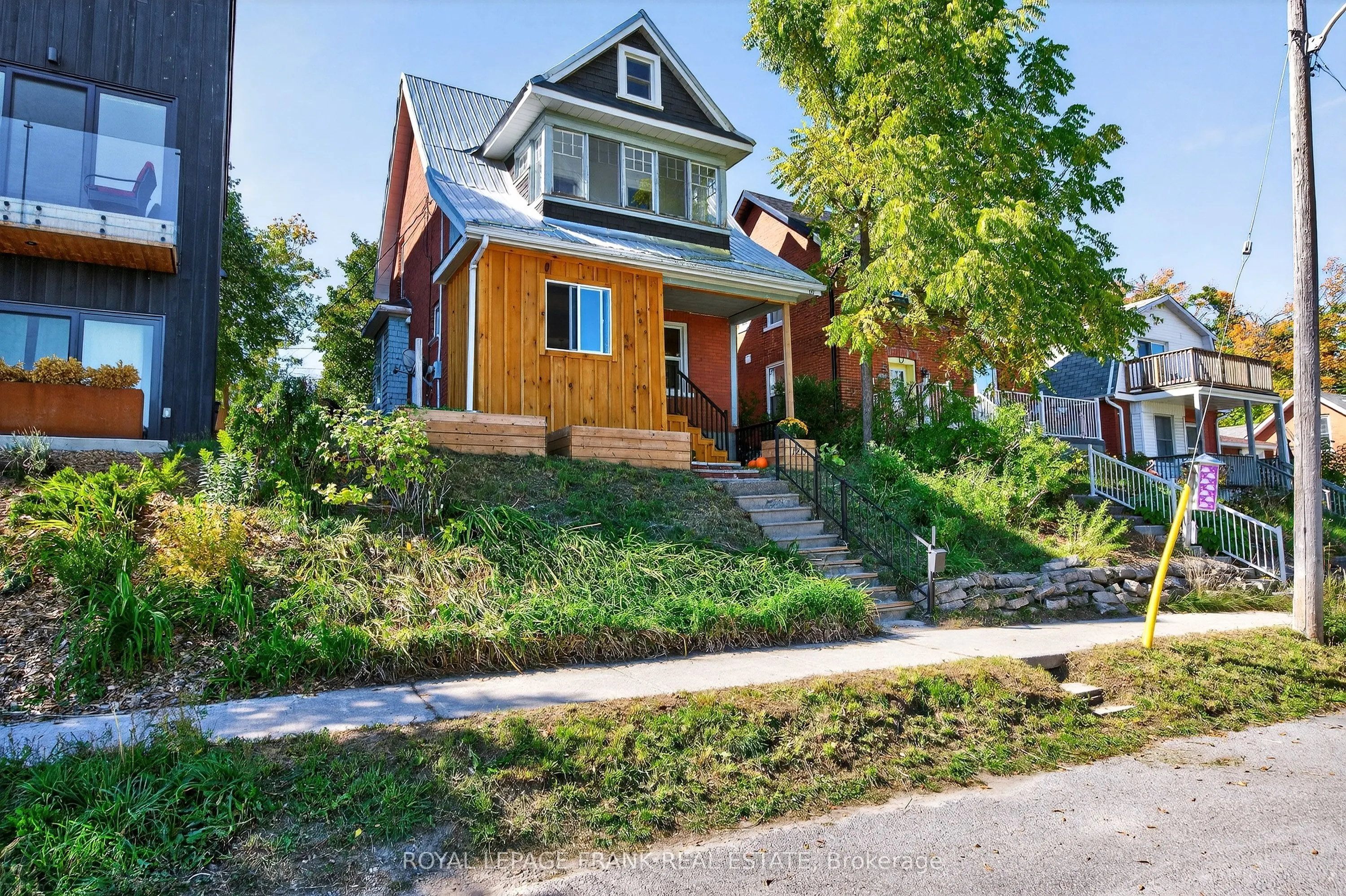 1217 Grandview Avenue