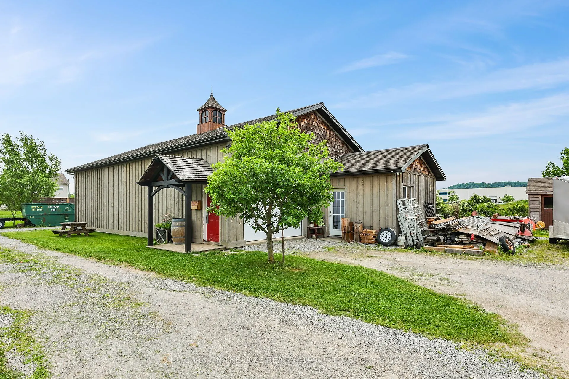 445 QUEENSTON Road