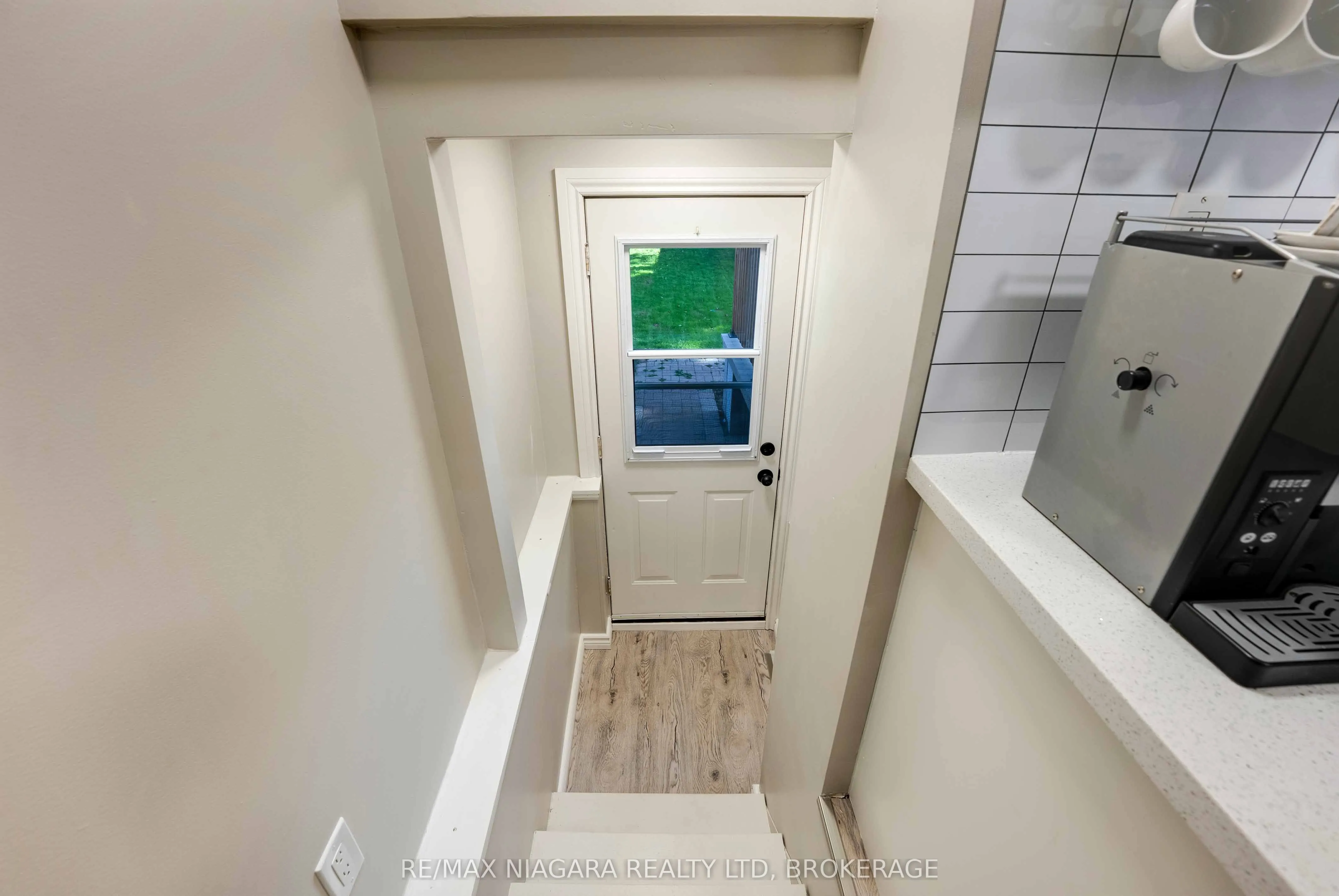 90 Pleasant Avenue