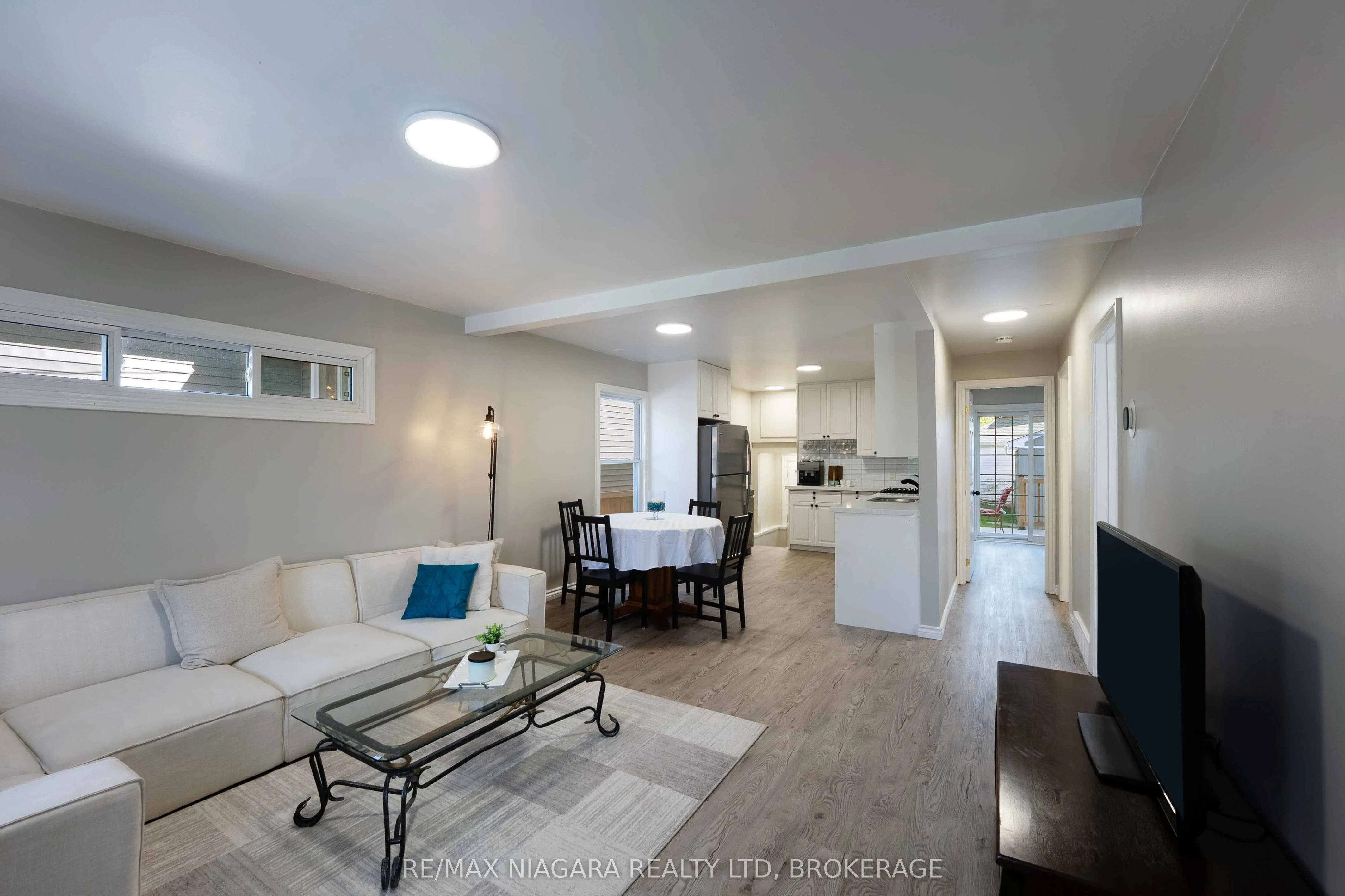 90 Pleasant Avenue