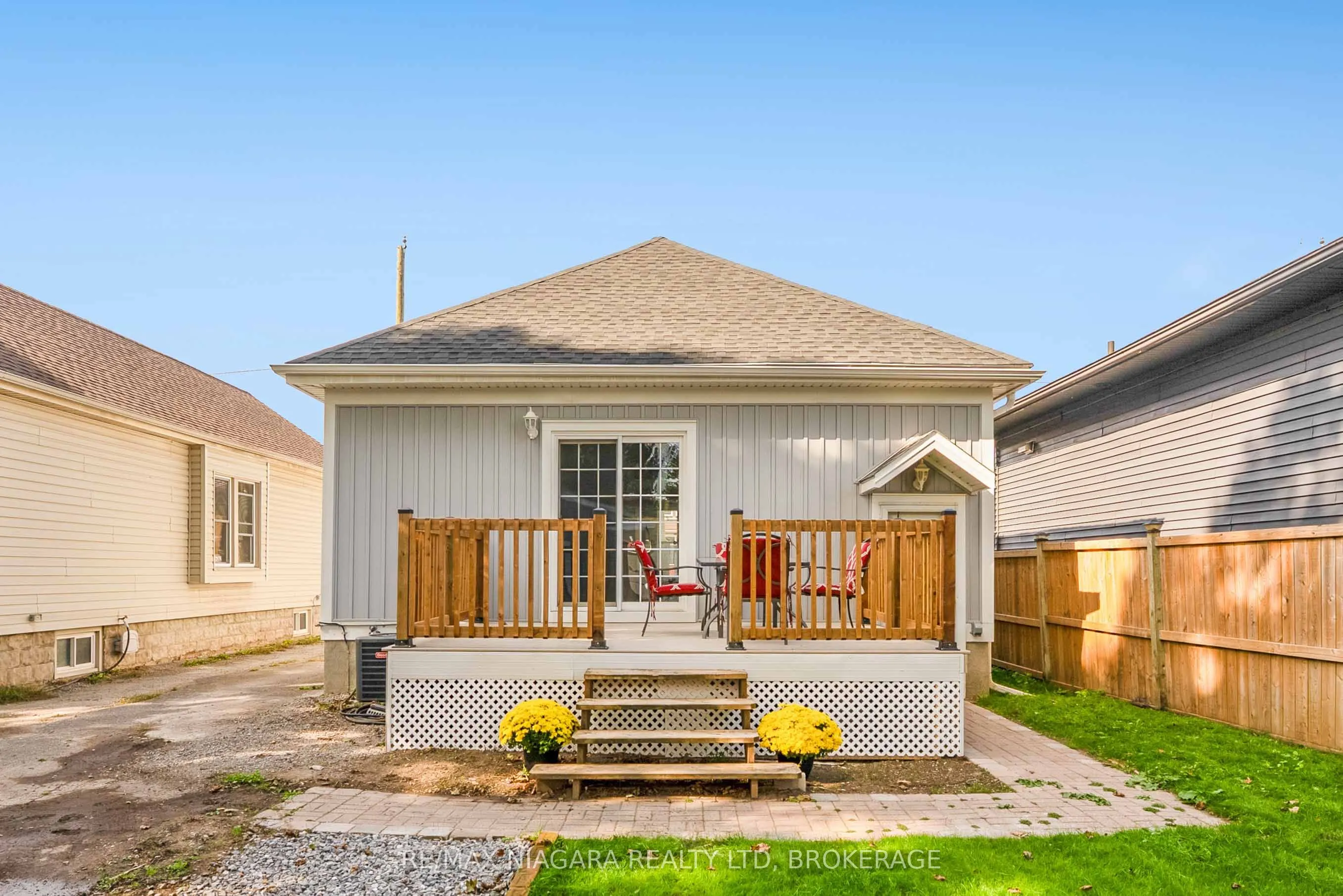 90 Pleasant Avenue
