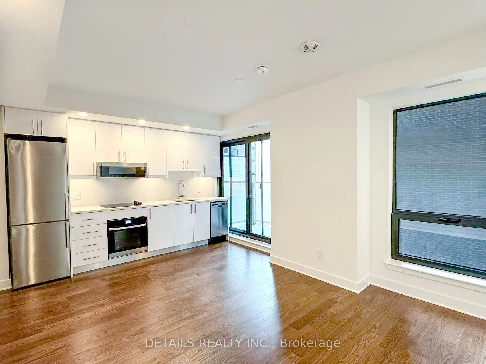 180 George Street, #11