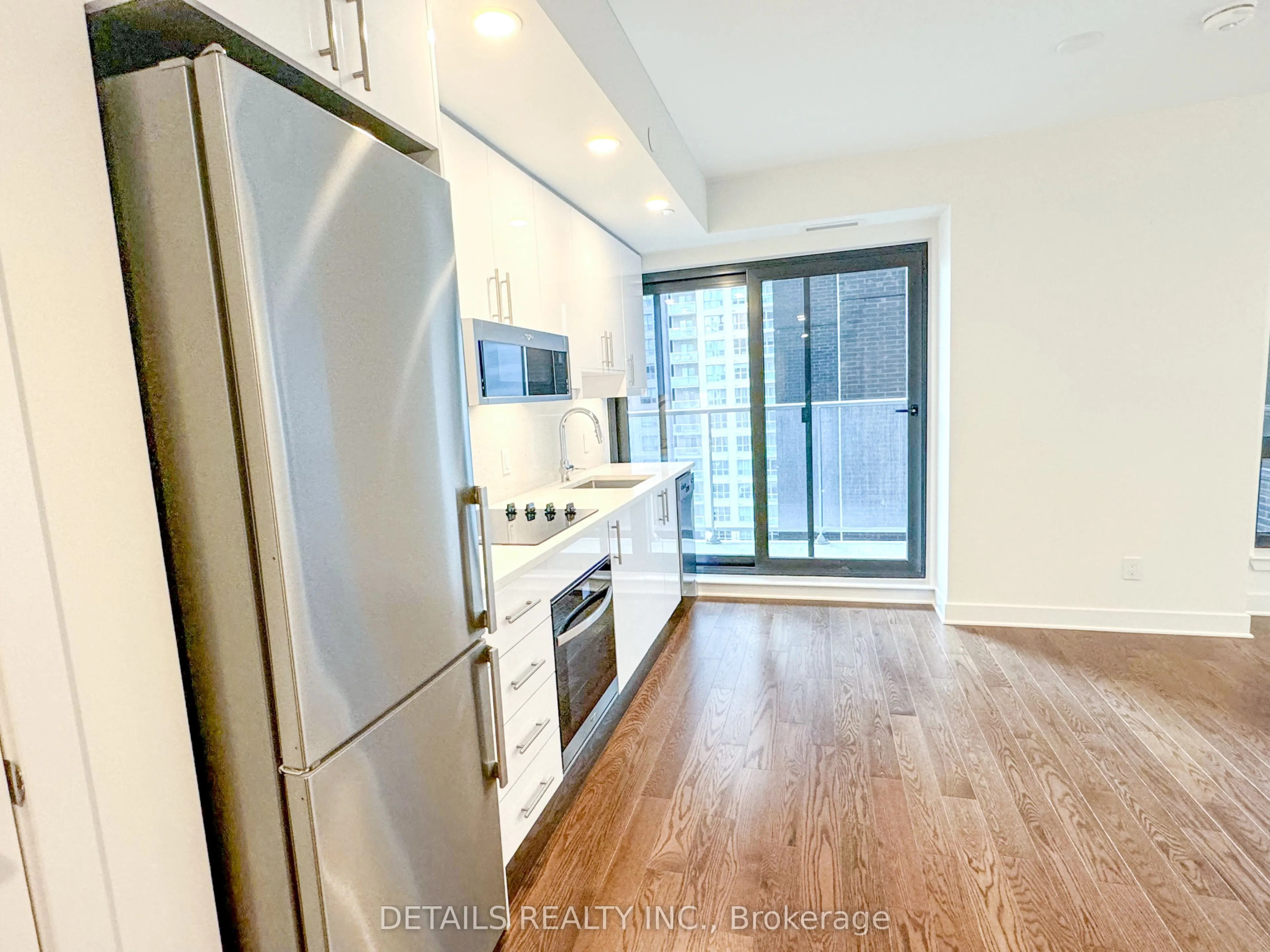 180 George Street, #11