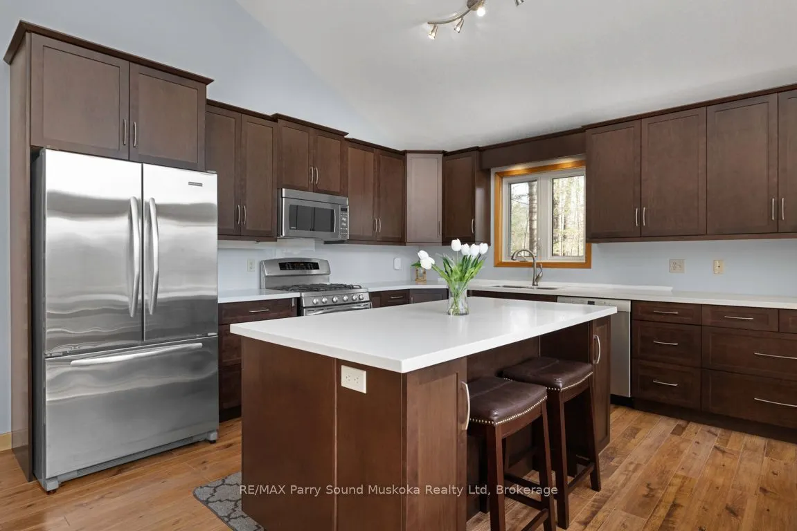 38 Shebeshekong Estates Road S