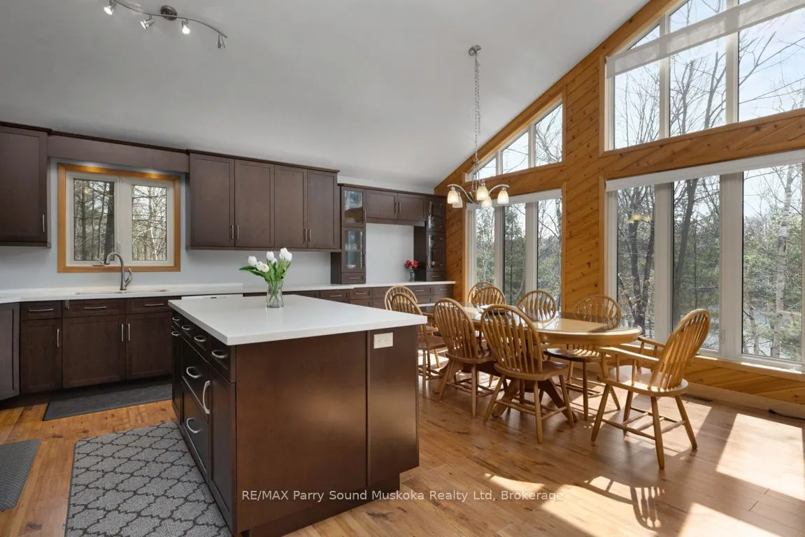 38 Shebeshekong Estates Road S