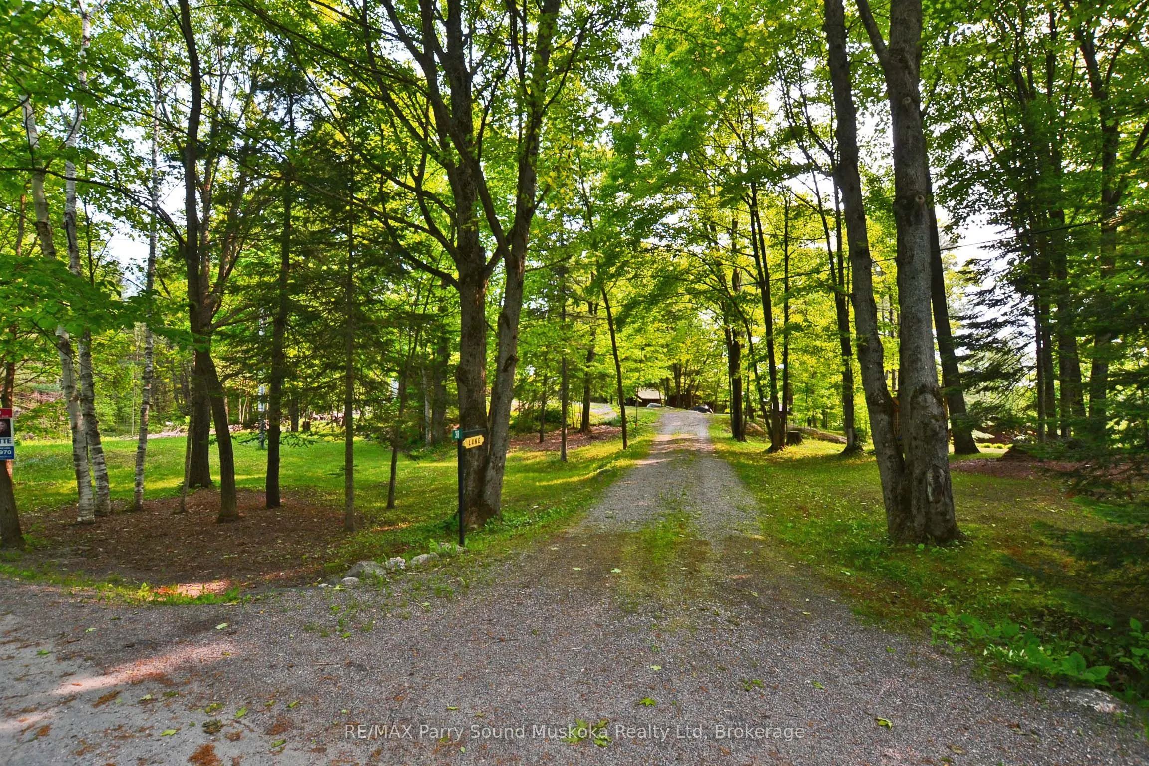 38 Shebeshekong Estates Road S