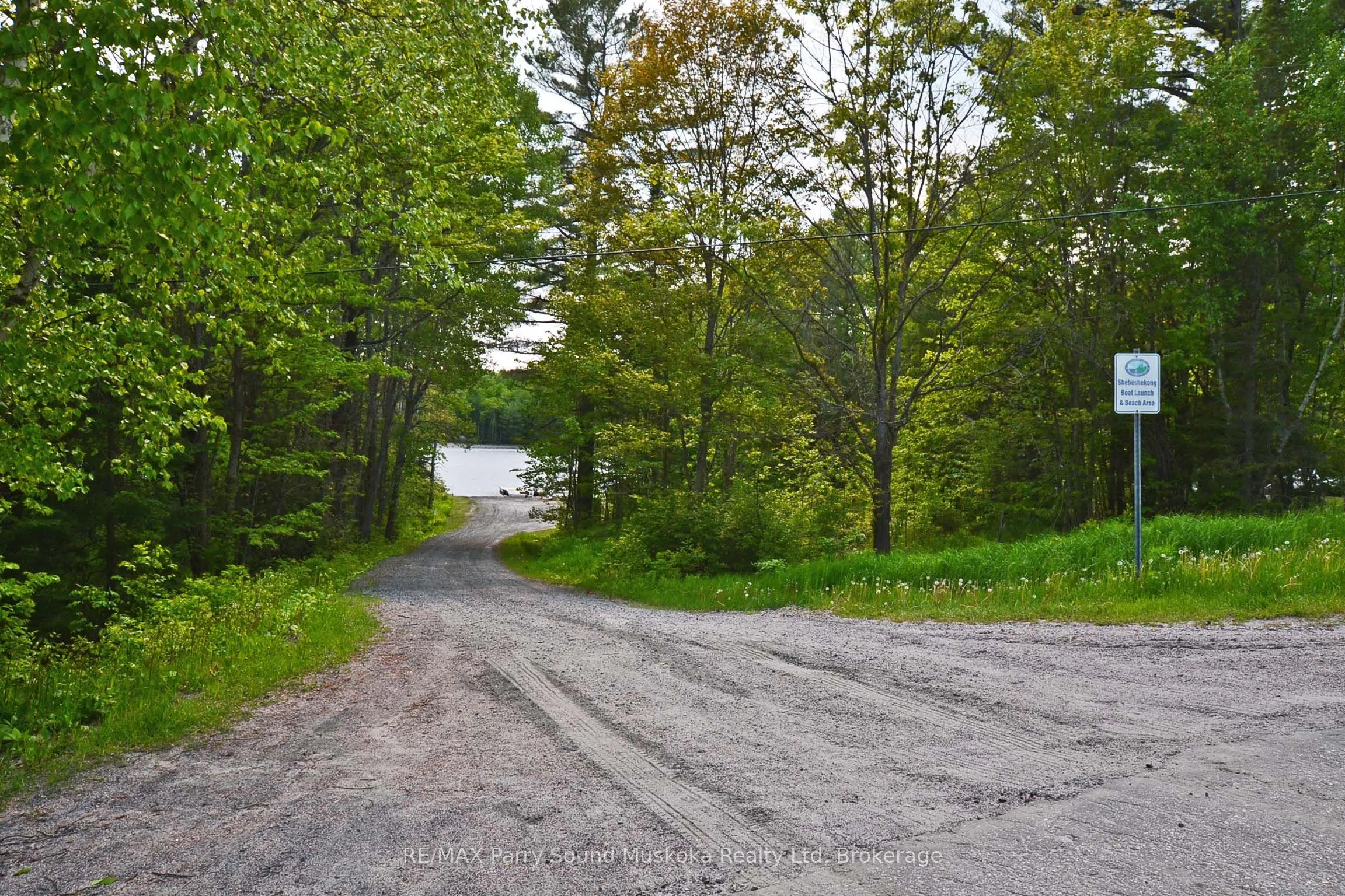 38 Shebeshekong Estates Road S
